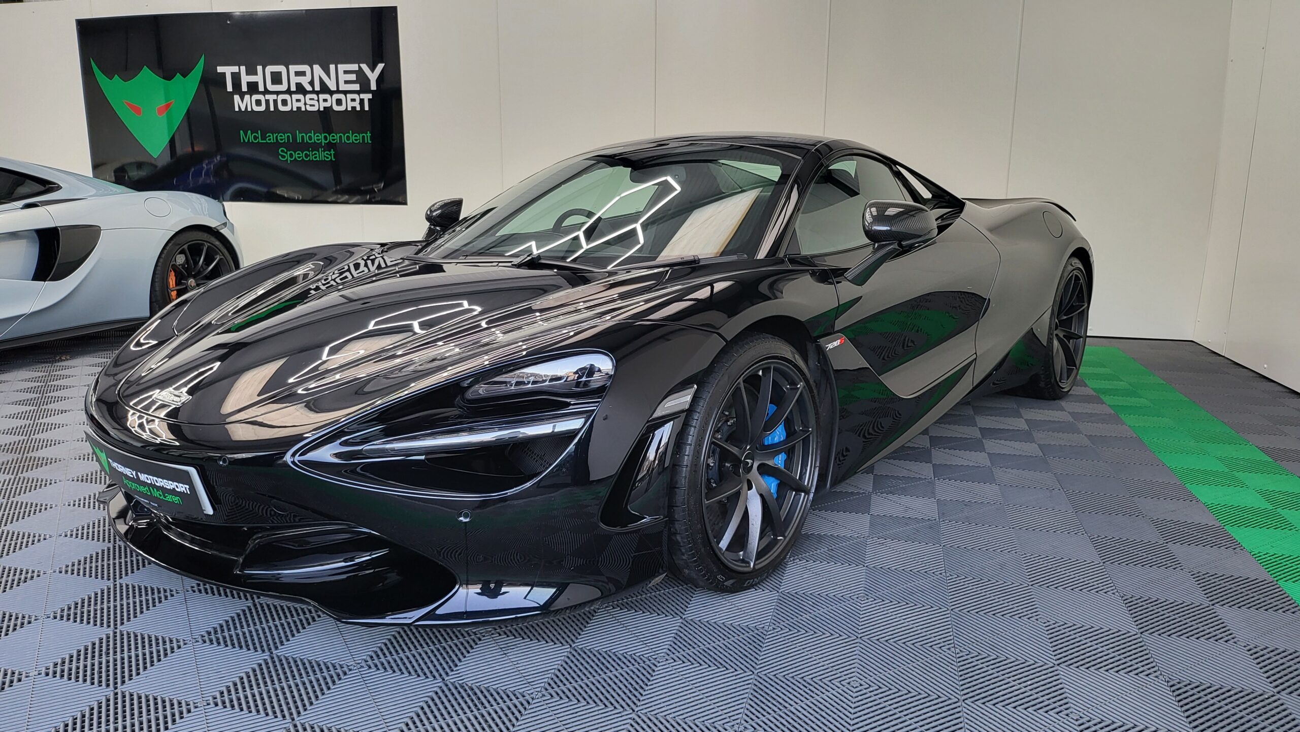 McLaren 720s Spider