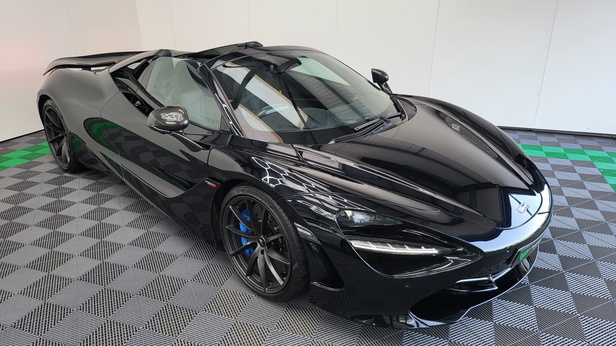 McLaren 720s Spider