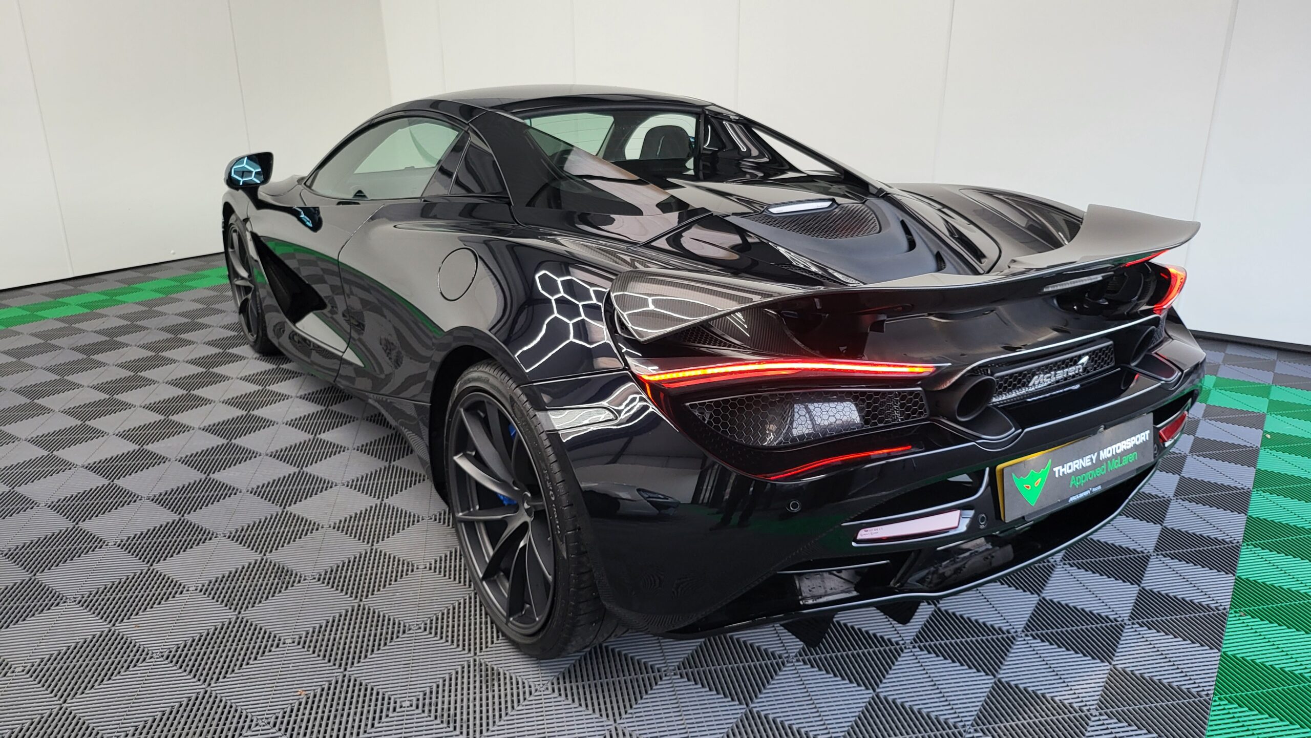 McLaren 720s Spider