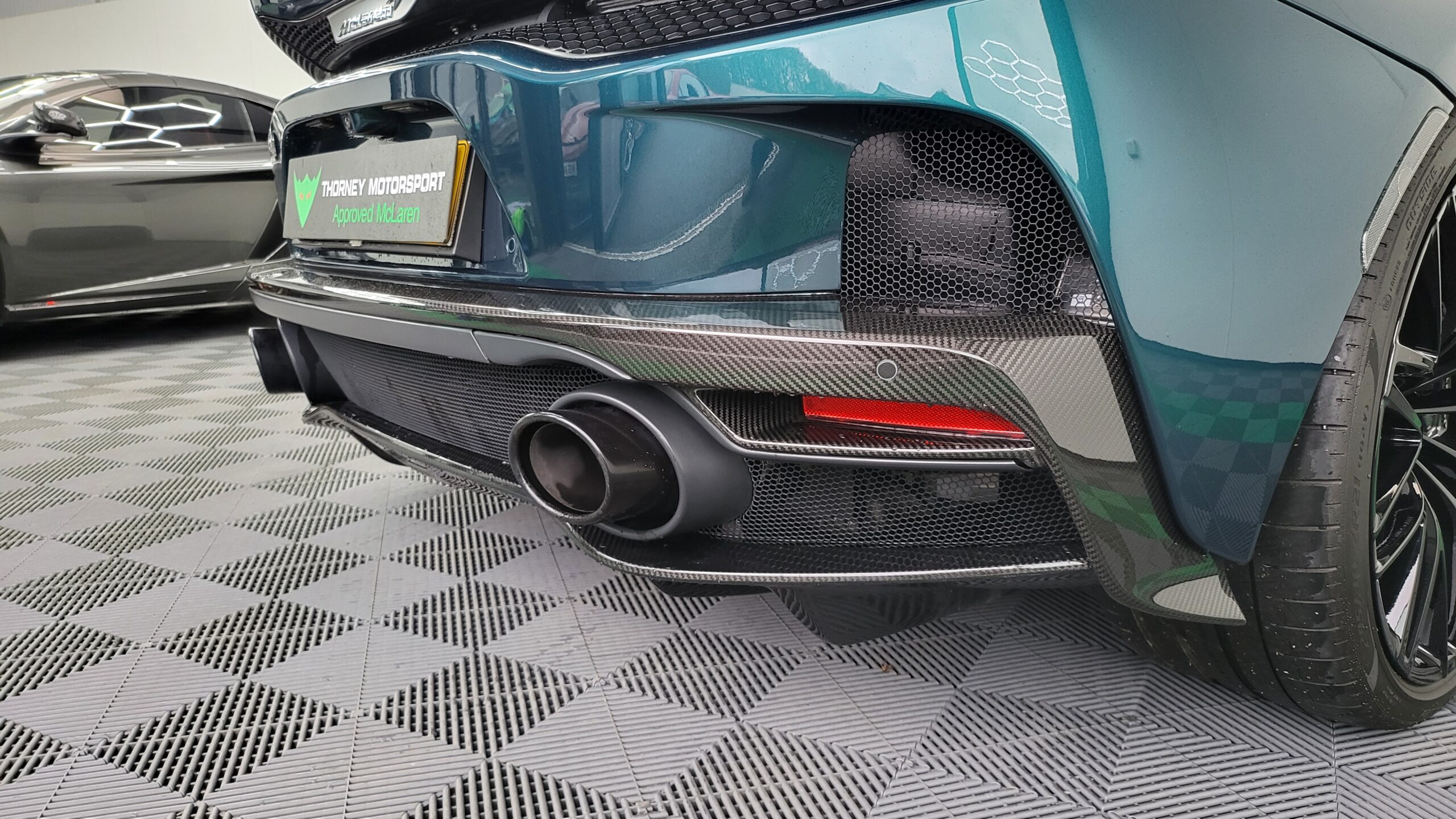 McLaren GT