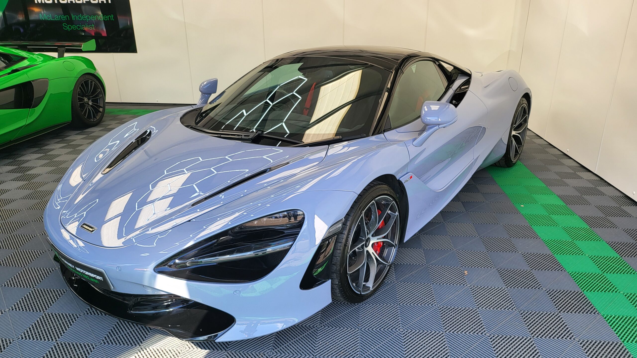 McLaren 720s Spider