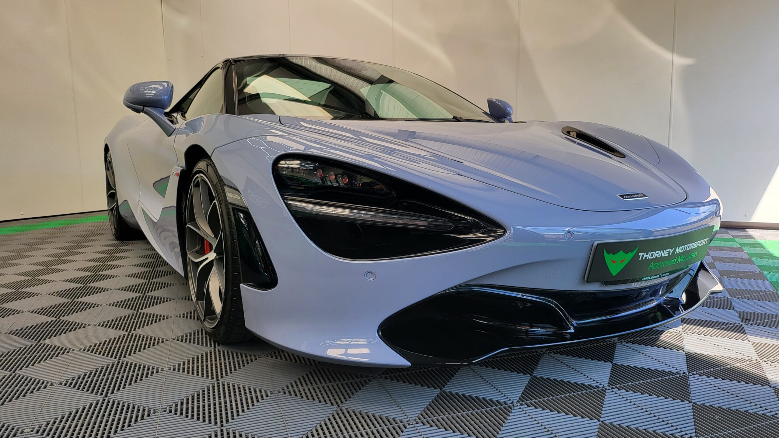 McLaren 720s Spider