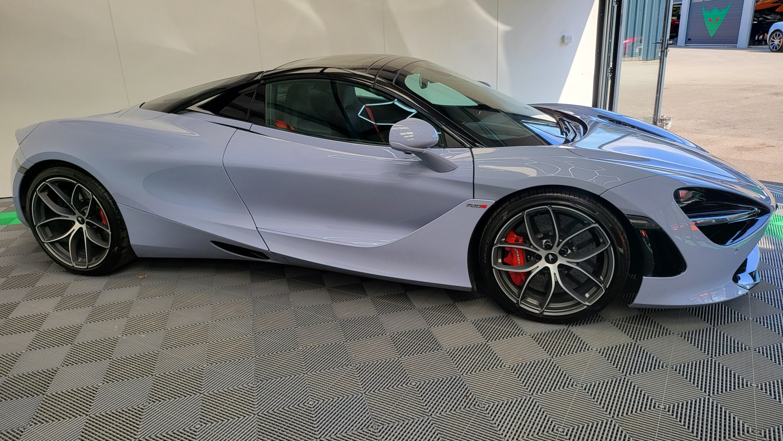 McLaren 720s Spider