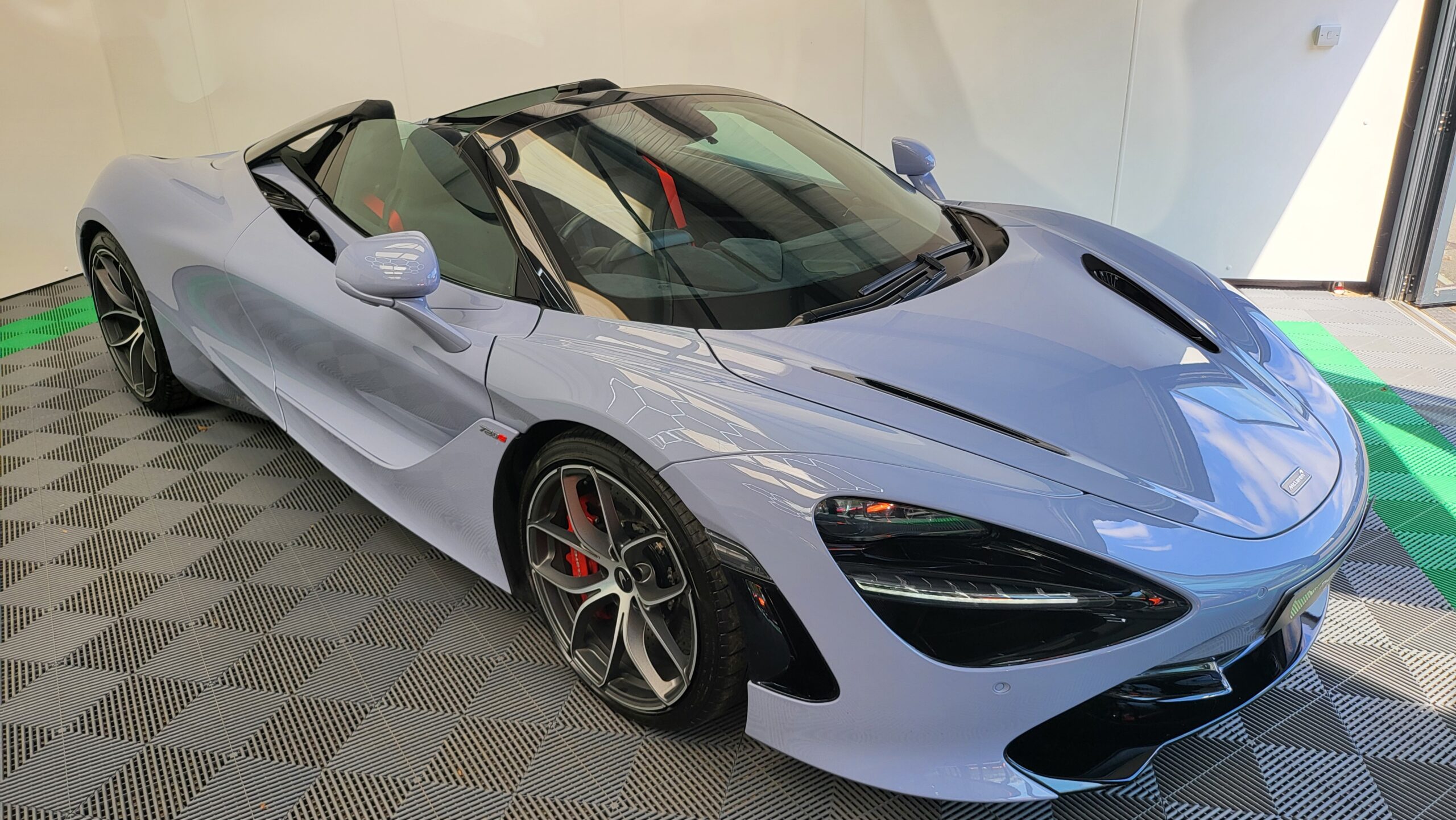 McLaren 720s Spider