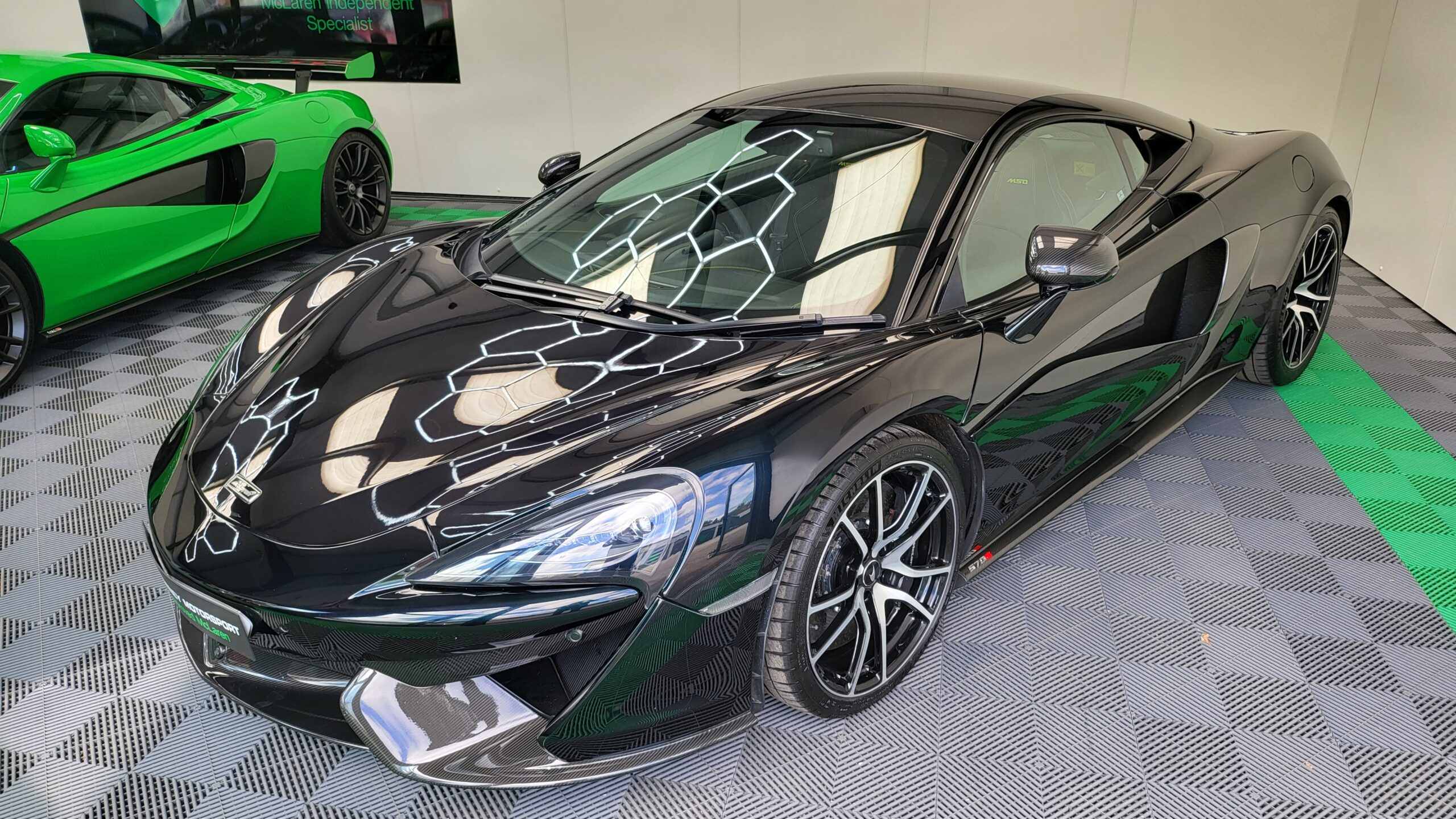 McLaren 570s Coupe