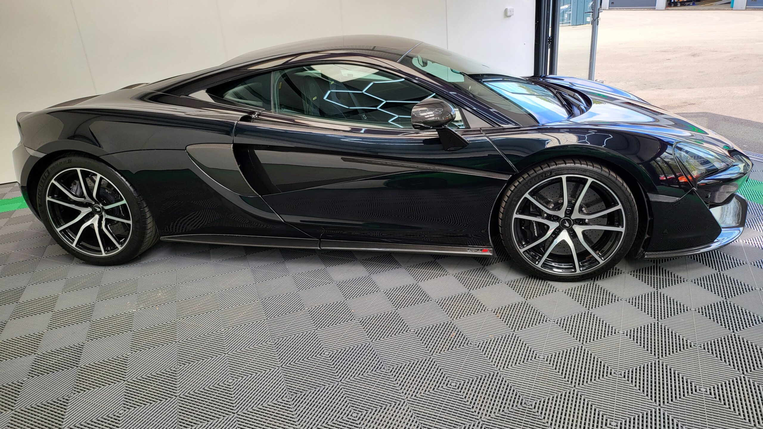 McLaren 570s Coupe