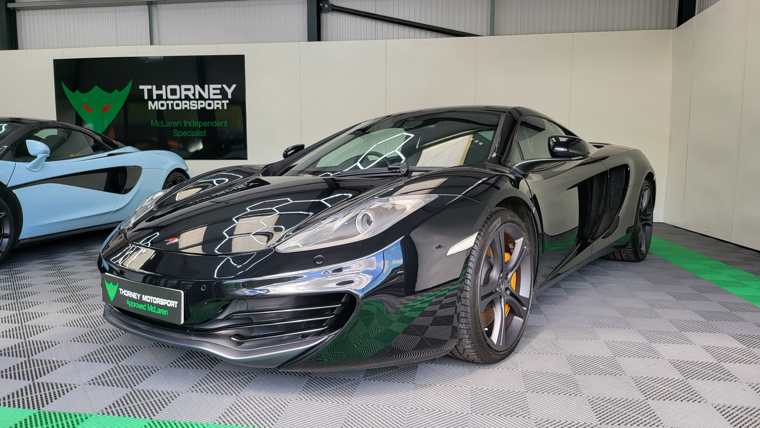 McLaren 12c Coupe