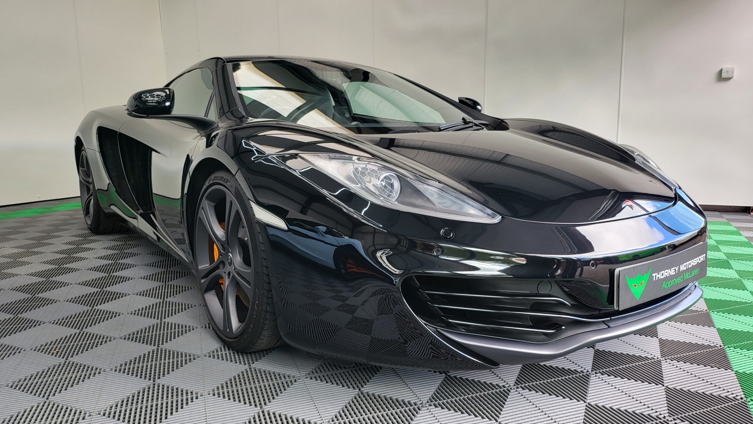 McLaren 12c Coupe