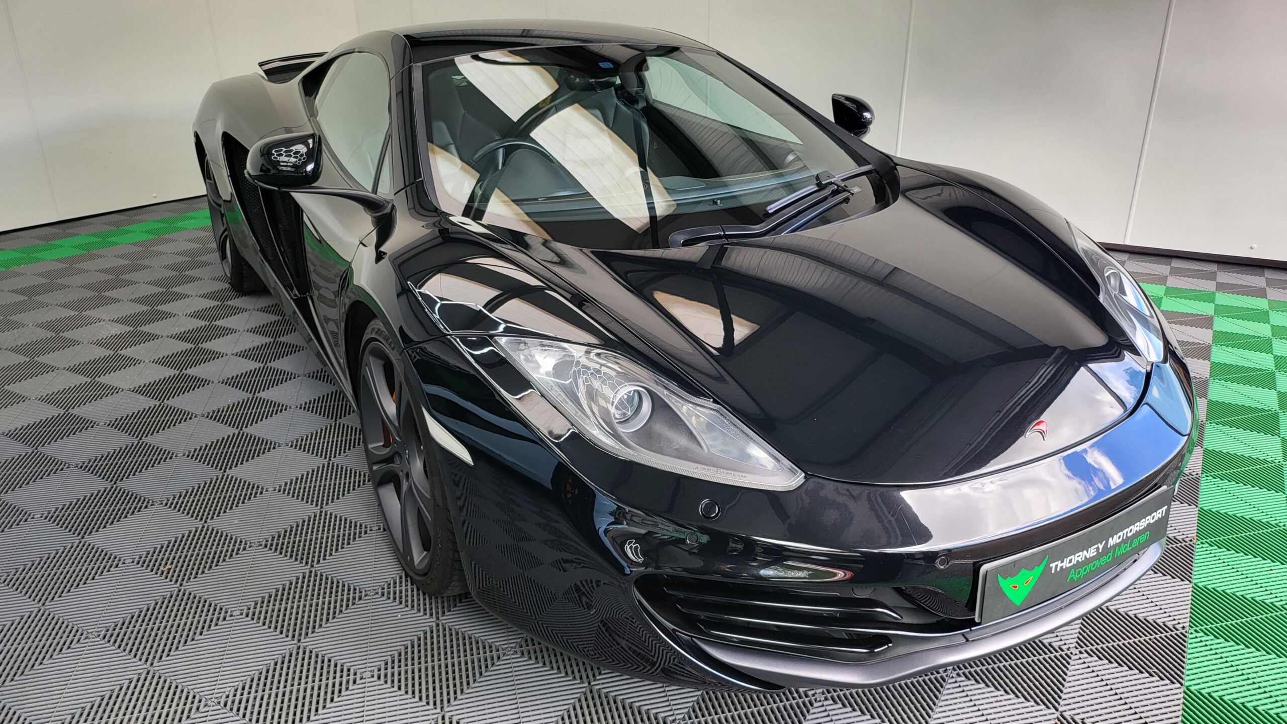 McLaren 12c Coupe