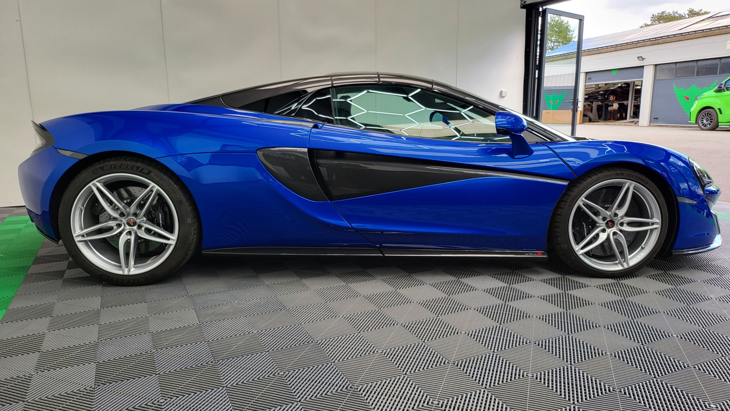 McLaren 570s Spider