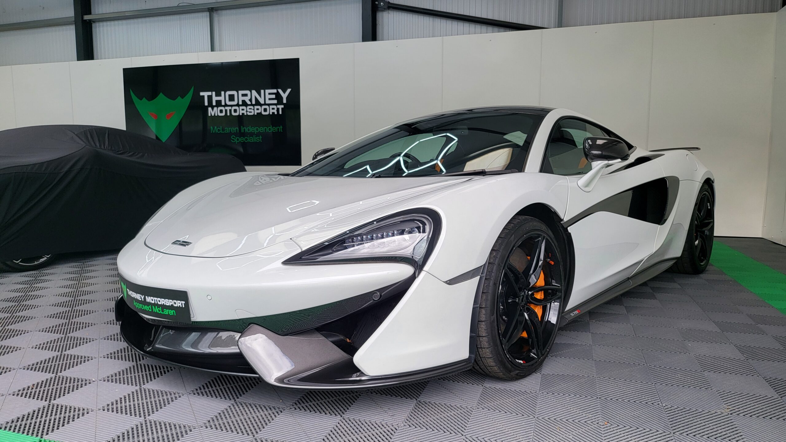 McLaren 570s Coupe