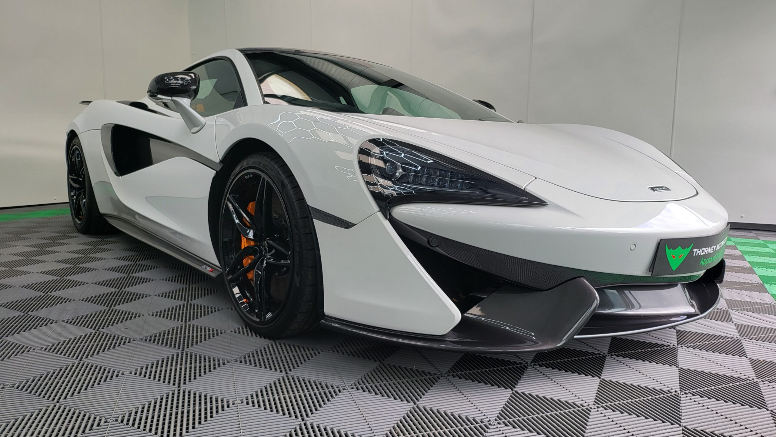 McLaren 570s Coupe