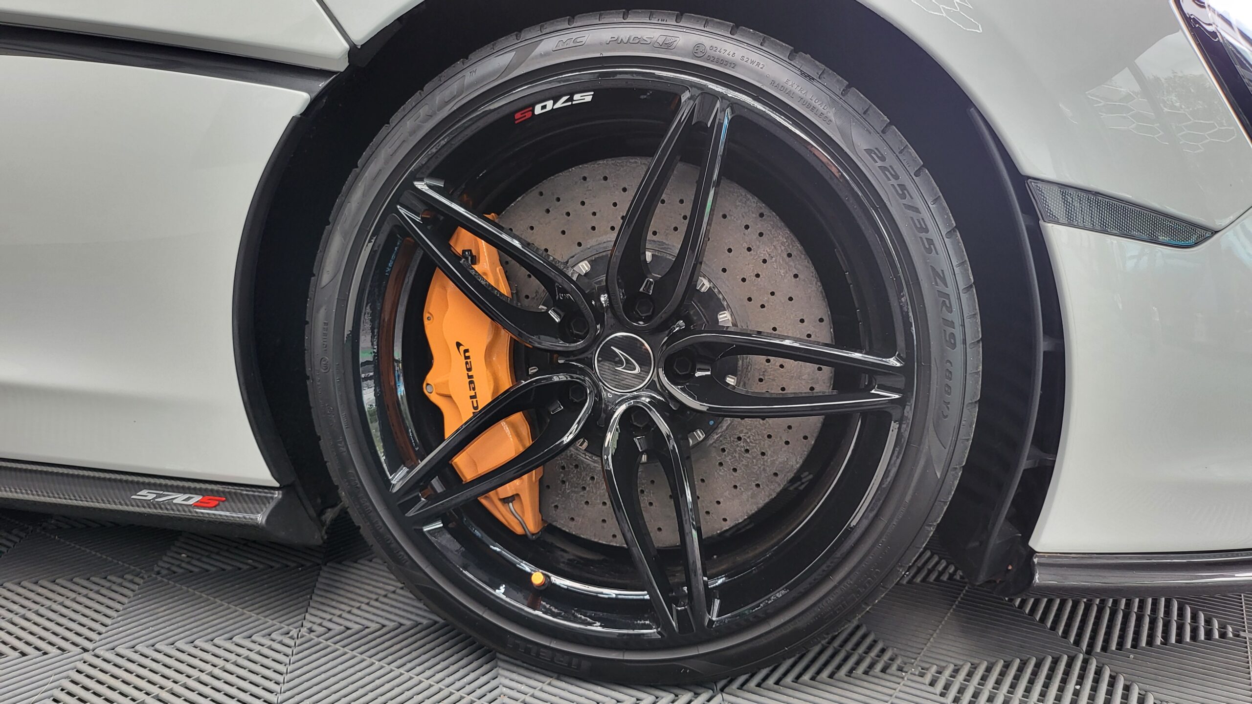McLaren 570s Coupe
