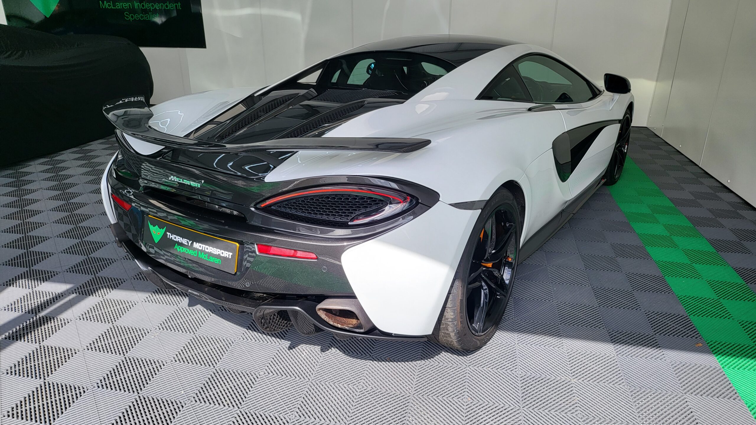 McLaren 570s Coupe