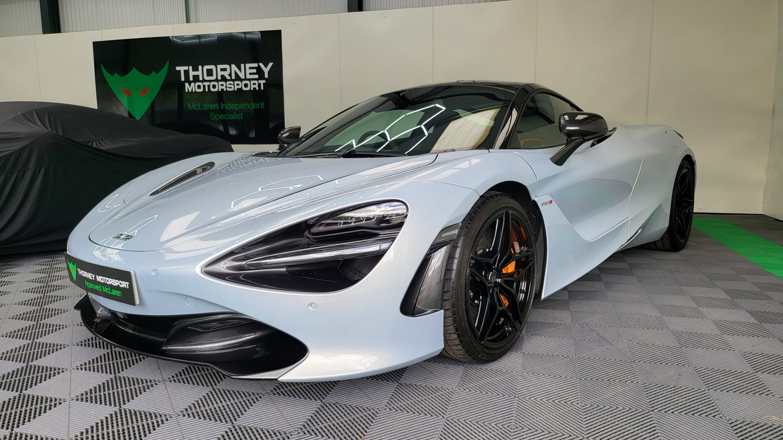 McLaren 720s Coupe