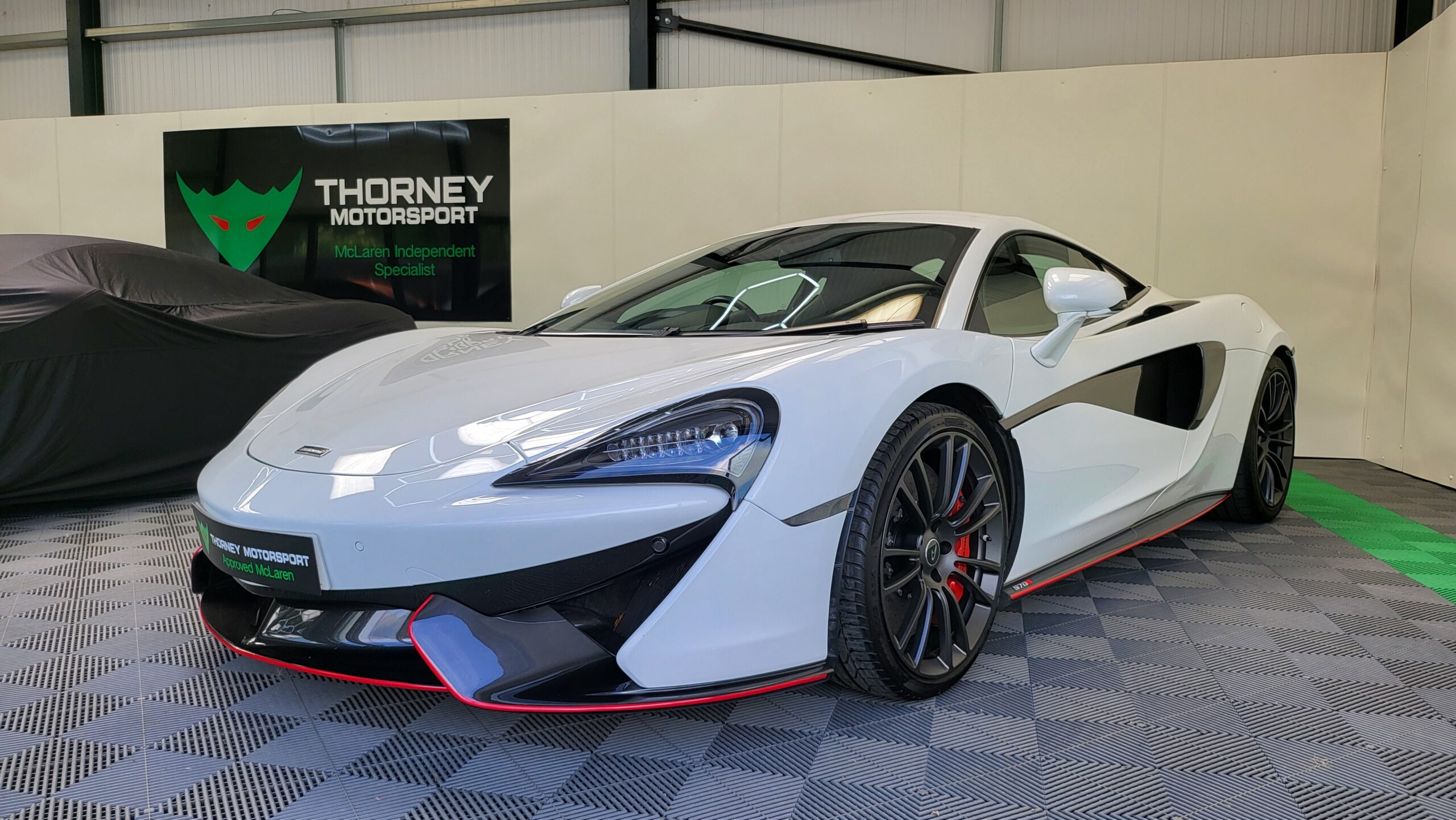 McLaren 570s Coupe