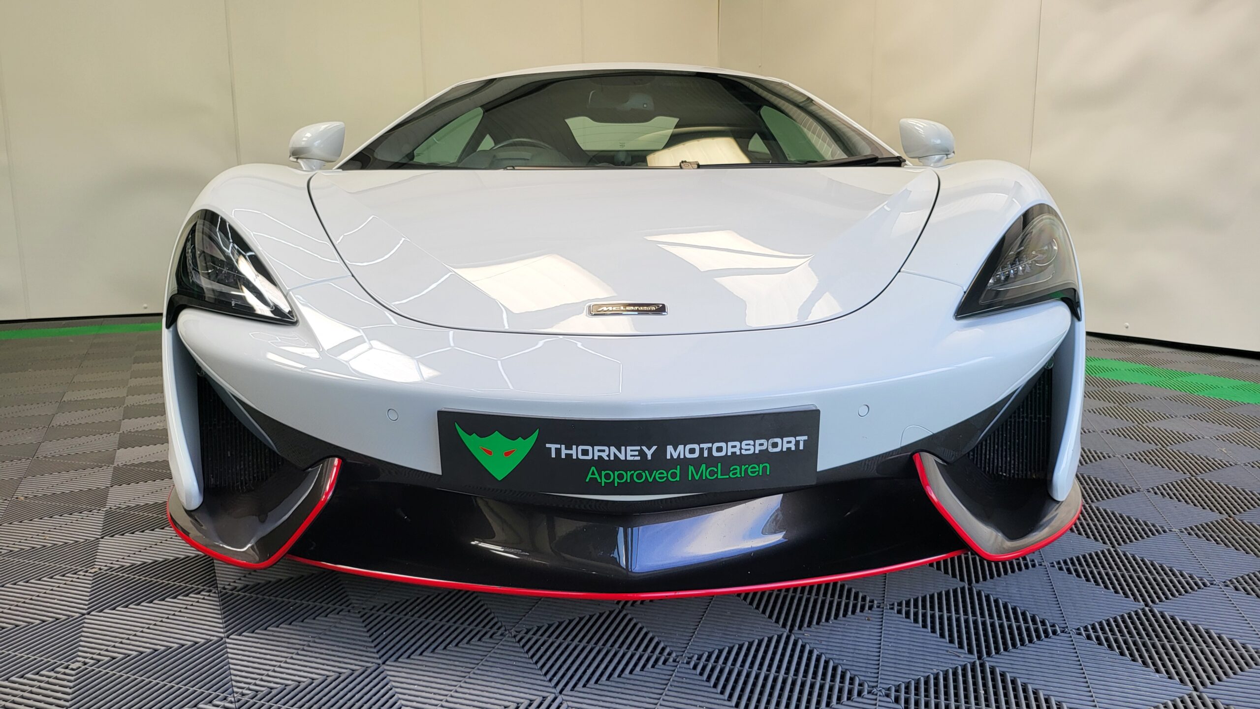 McLaren 570s Coupe