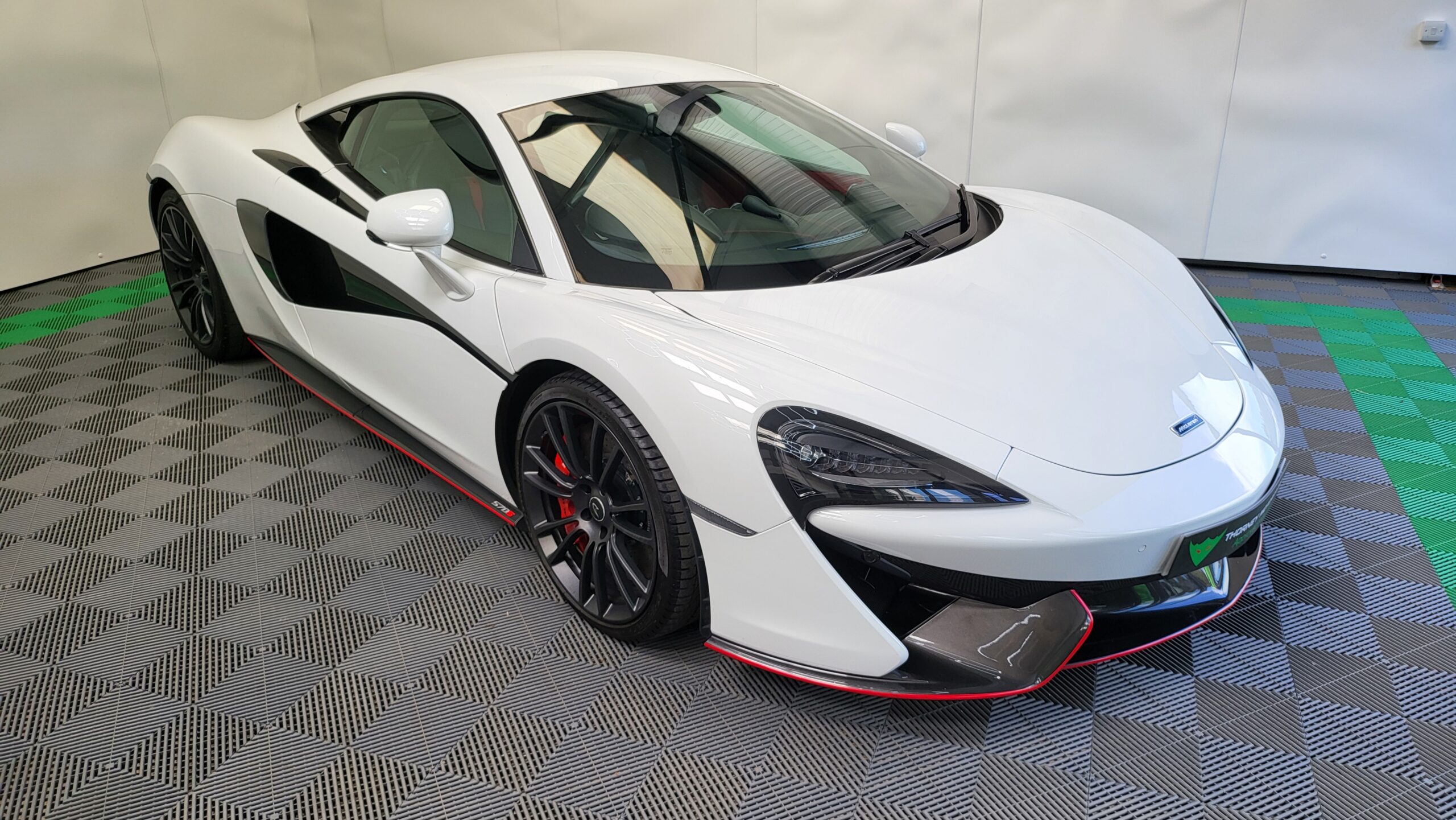 McLaren 570s Coupe