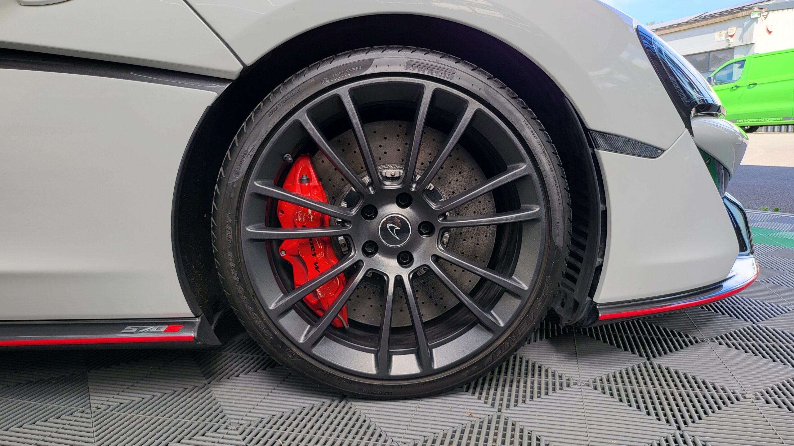 McLaren 570s Coupe
