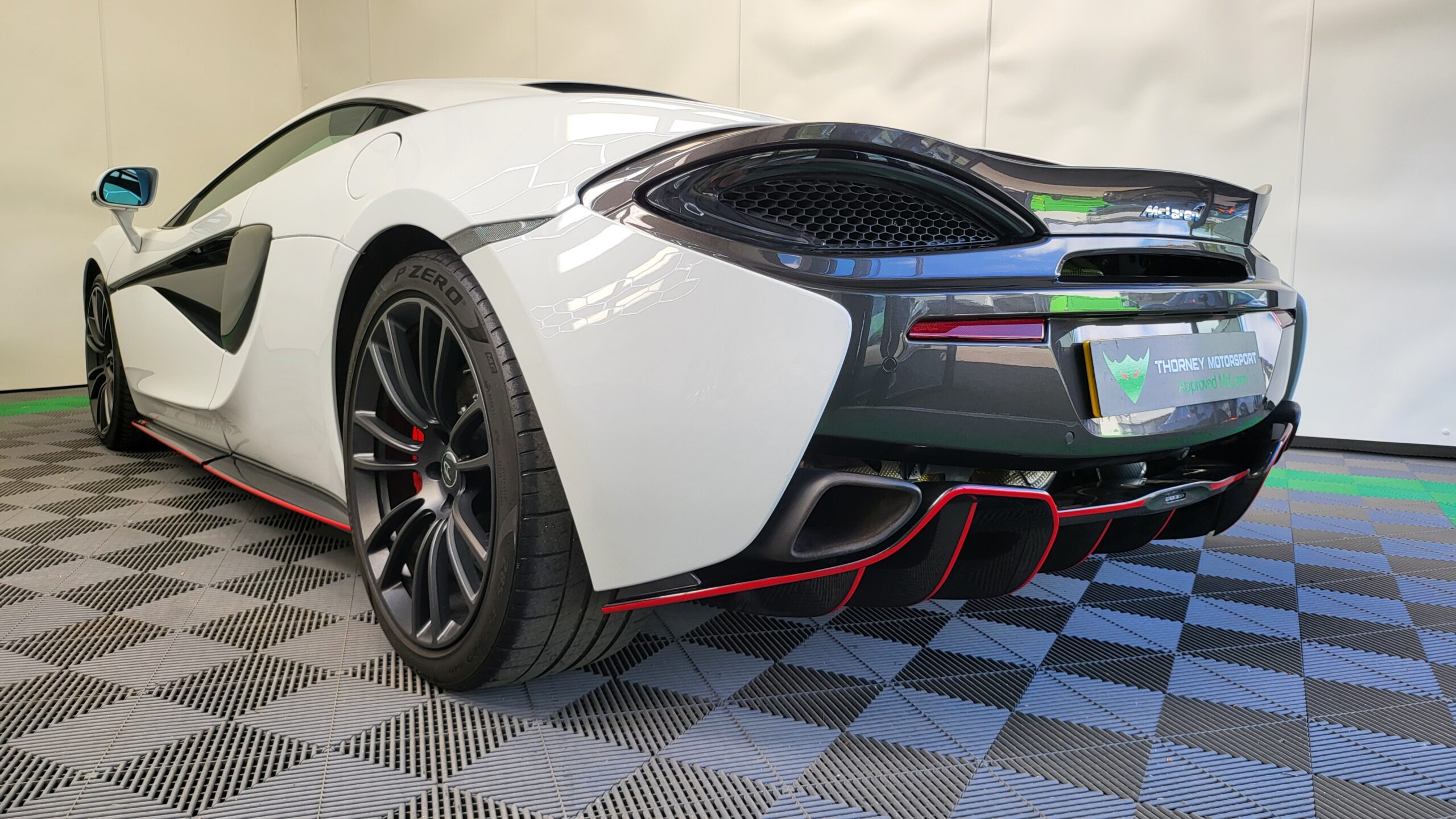 McLaren 570s Coupe
