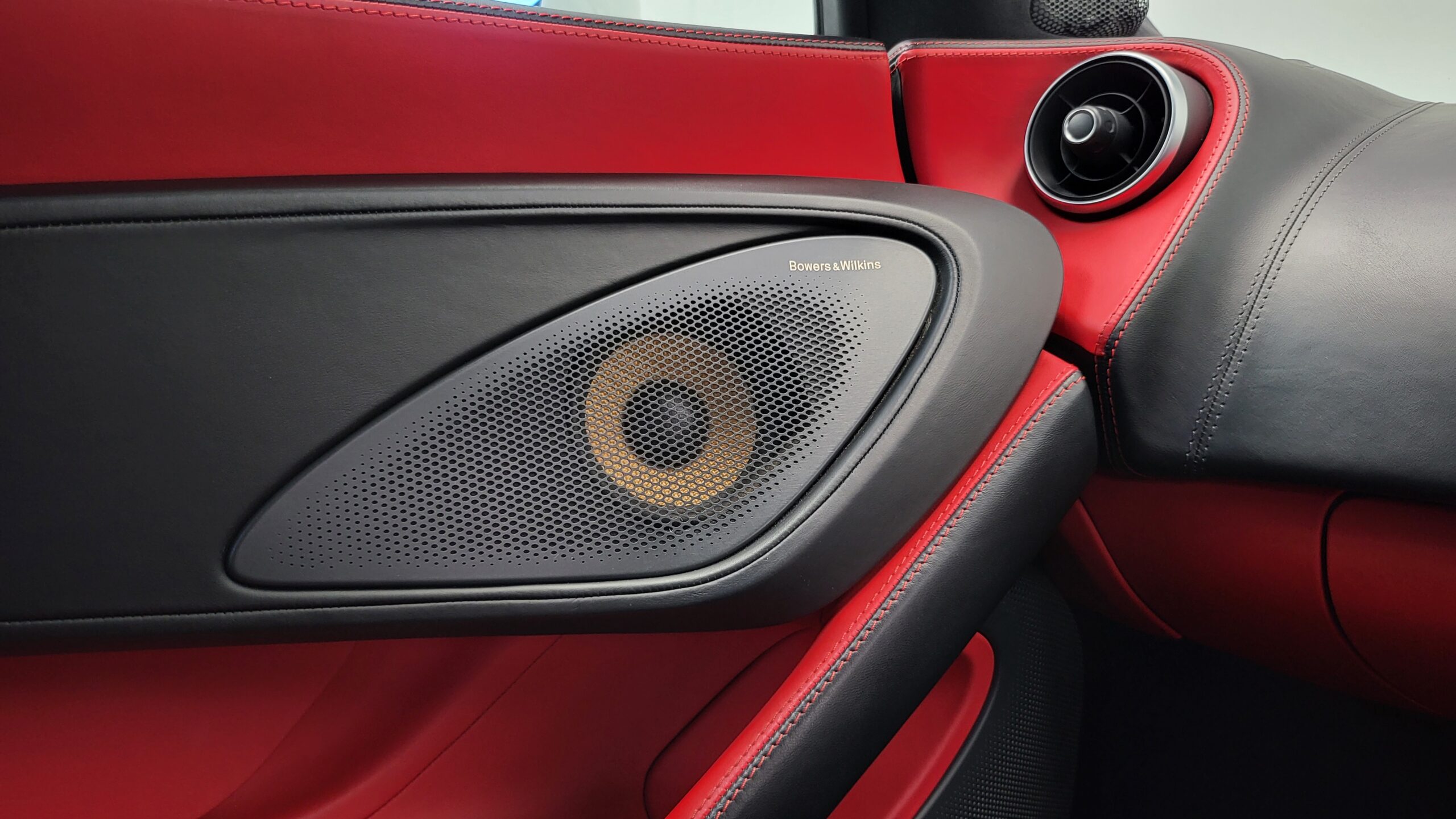 McLaren 570s Coupe