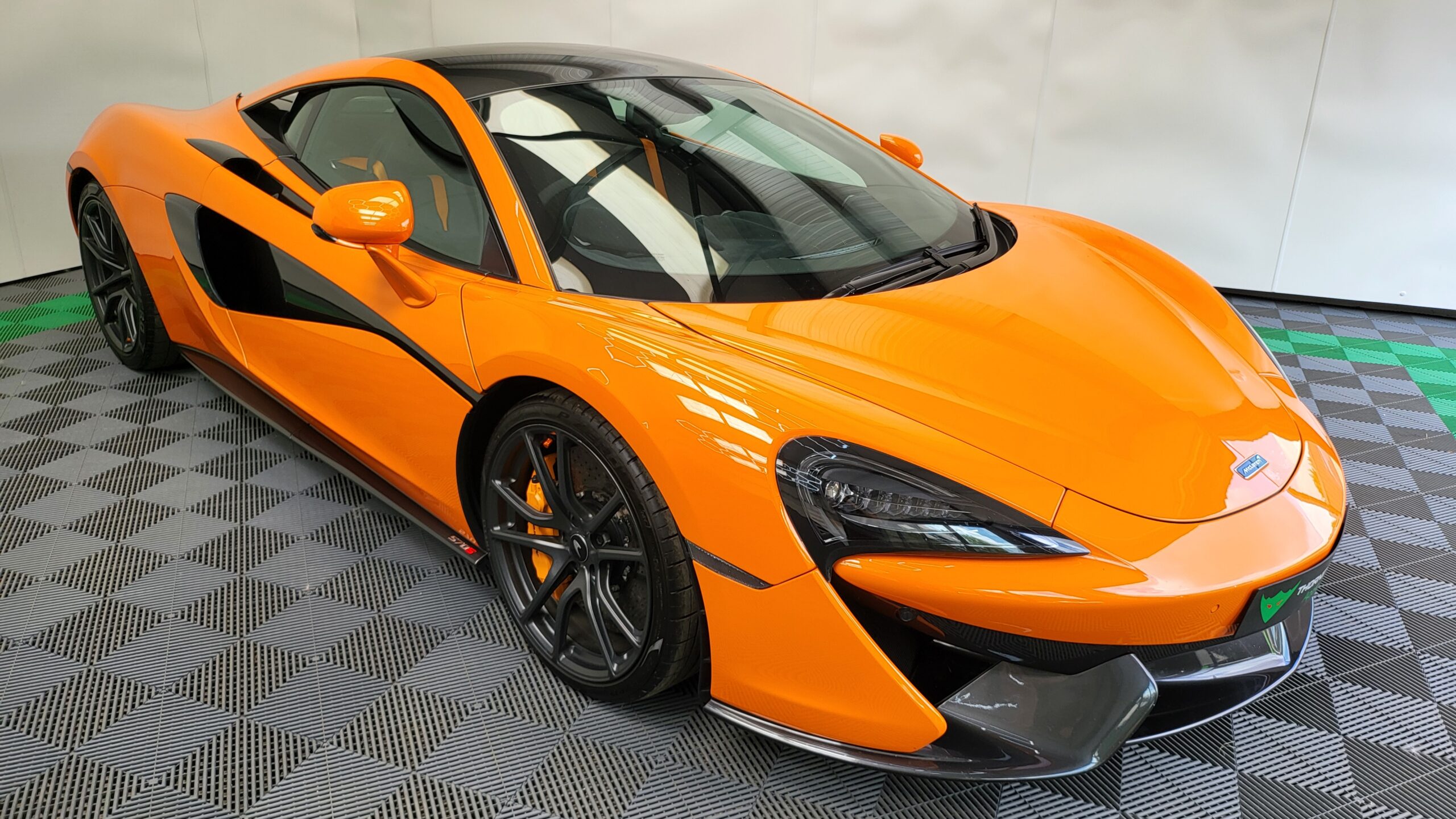 McLaren 570s Coupe