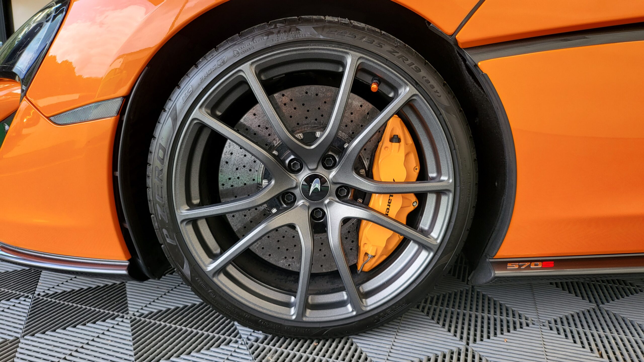McLaren 570s Coupe