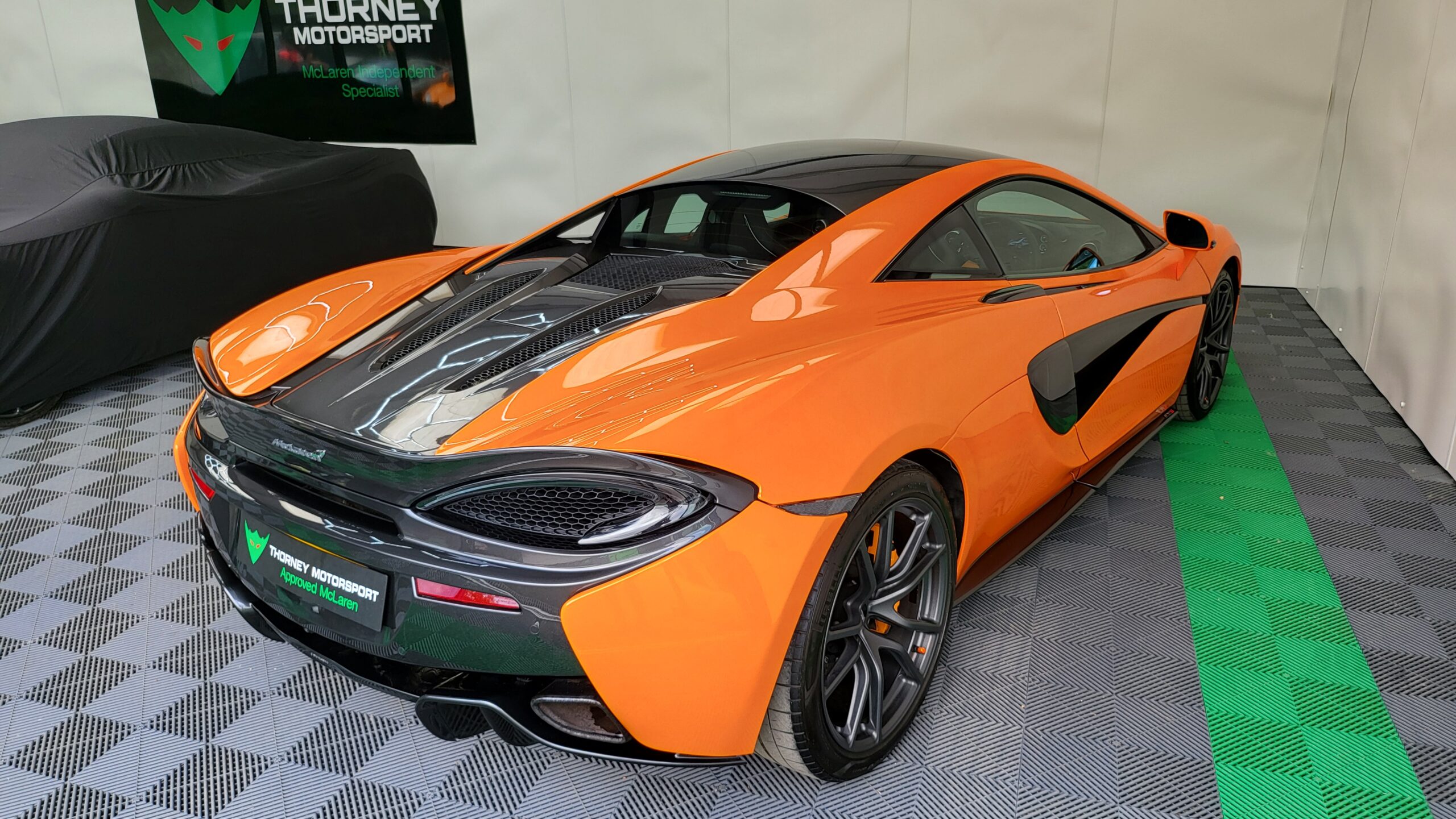 McLaren 570s Coupe