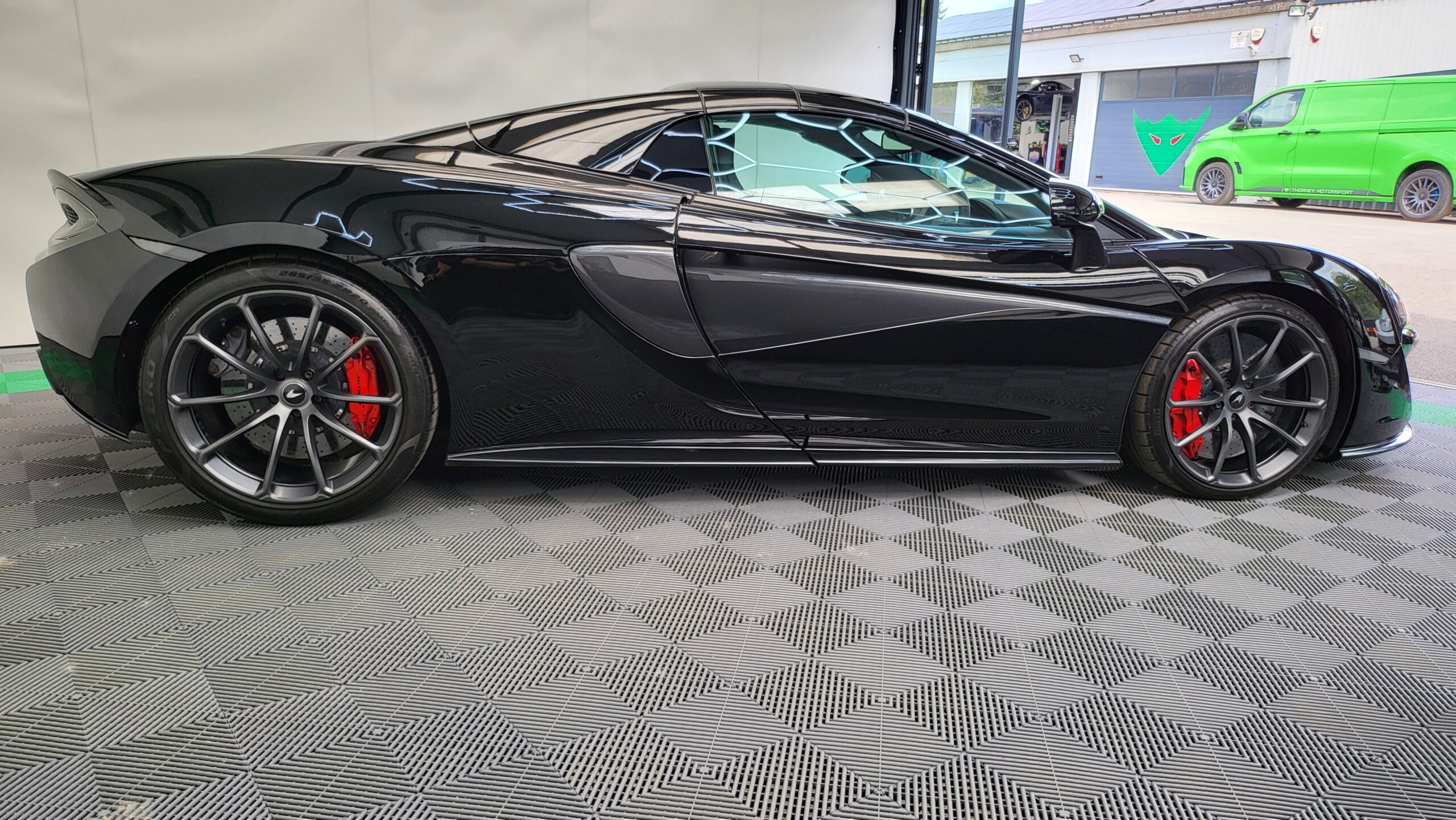 McLaren 570s Spider