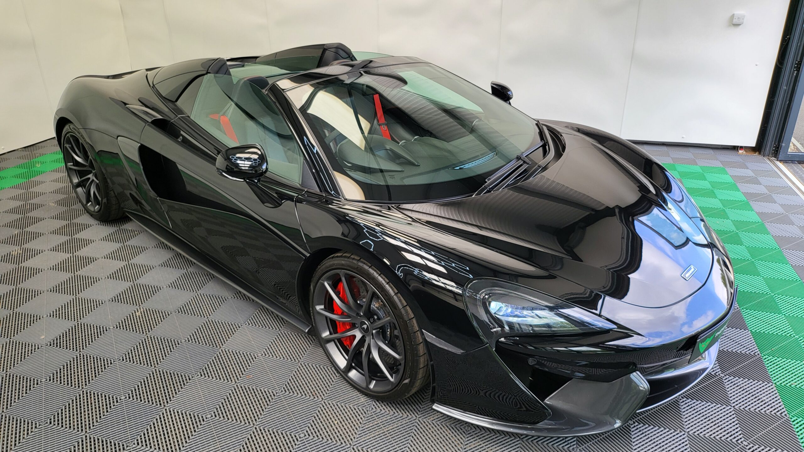 McLaren 570s Spider