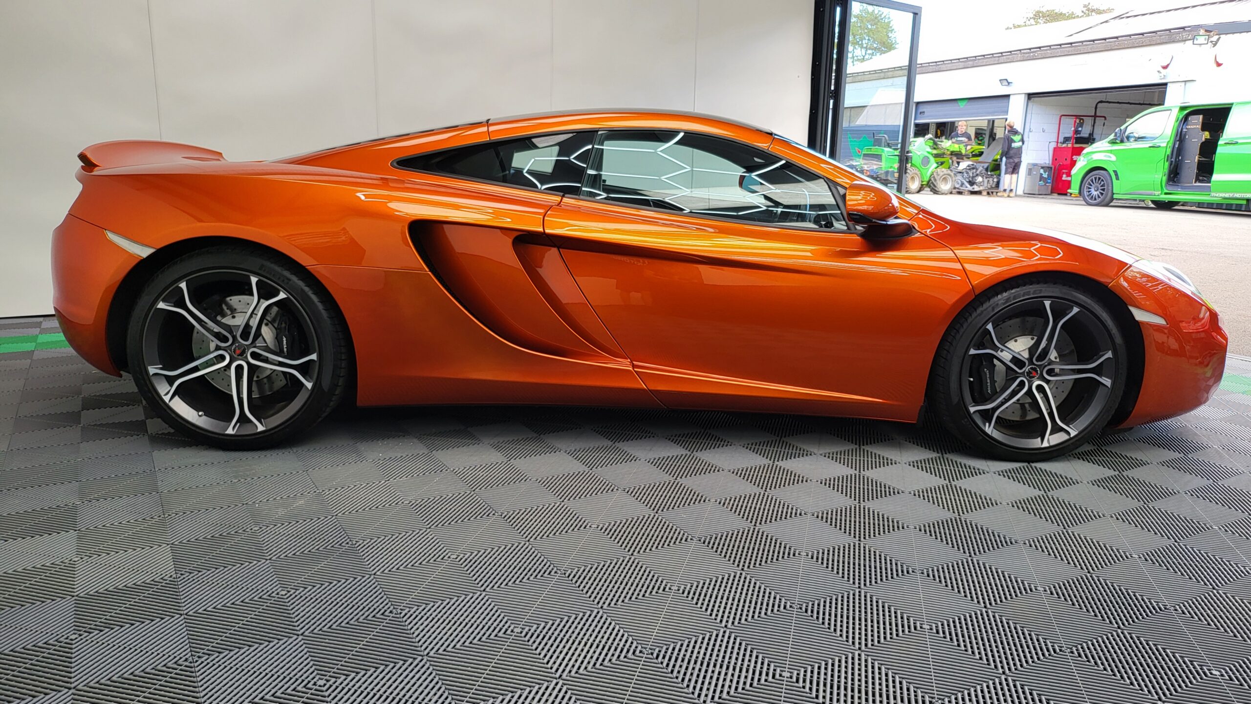 McLaren 12c Coupe