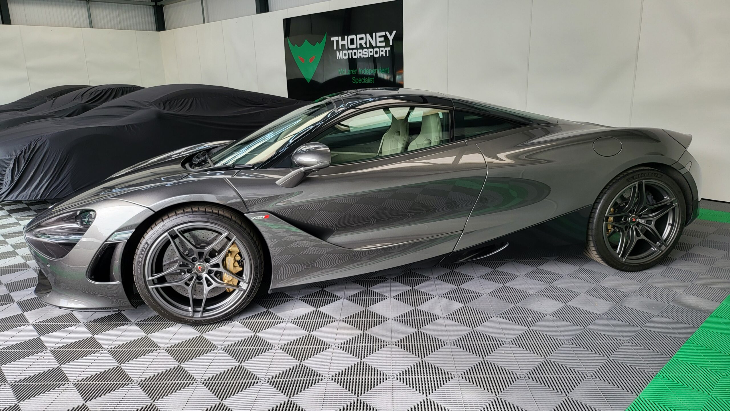 McLaren 720s Coupe SOLD