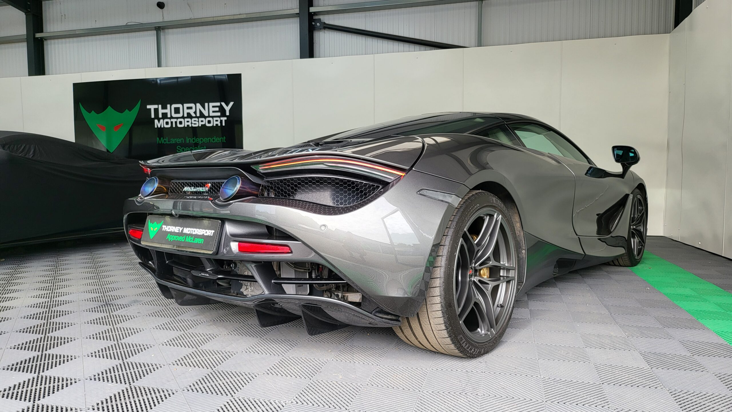 McLaren 720s Coupe SOLD