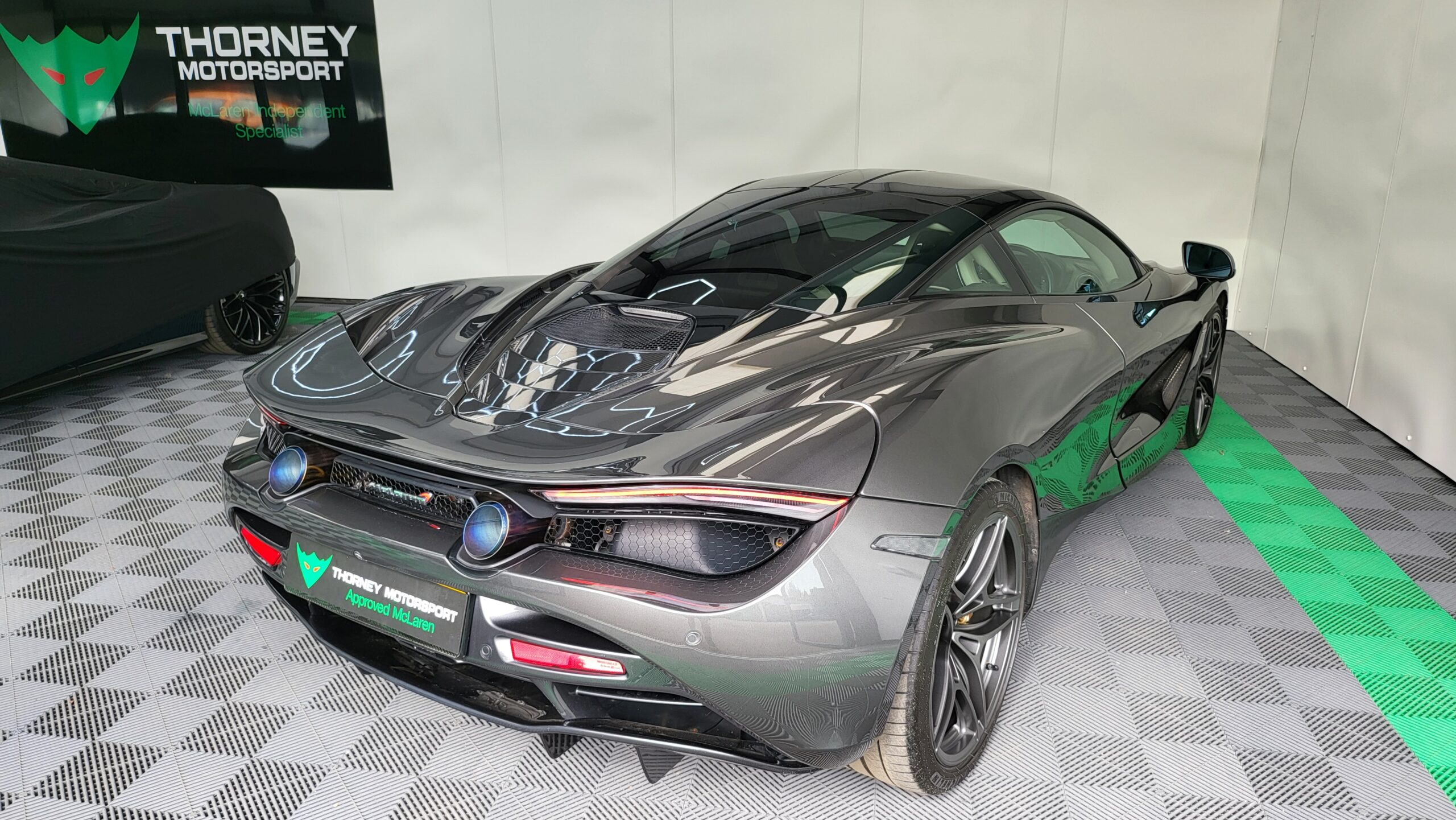 McLaren 720s Coupe SOLD
