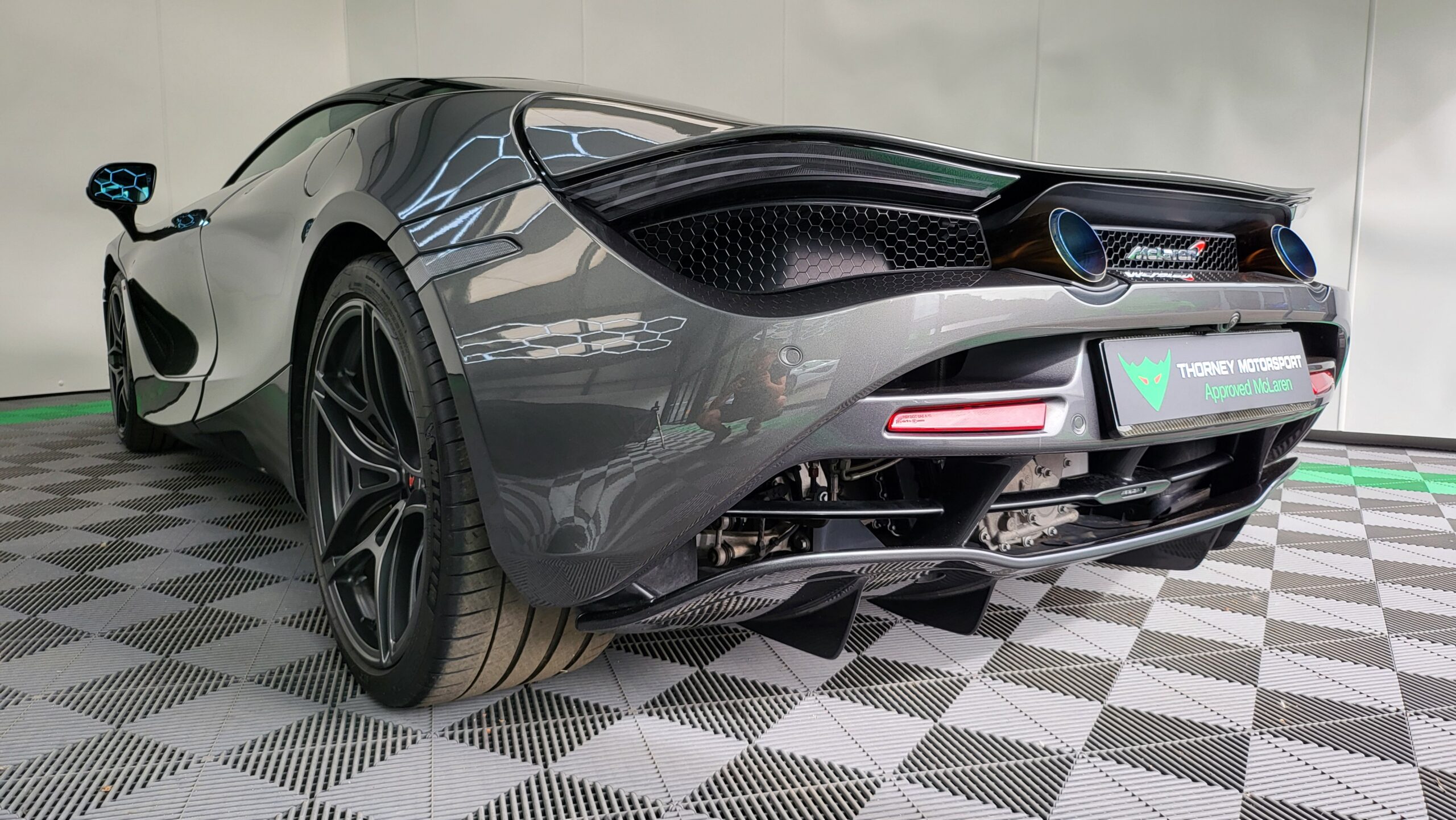 McLaren 720s Coupe SOLD