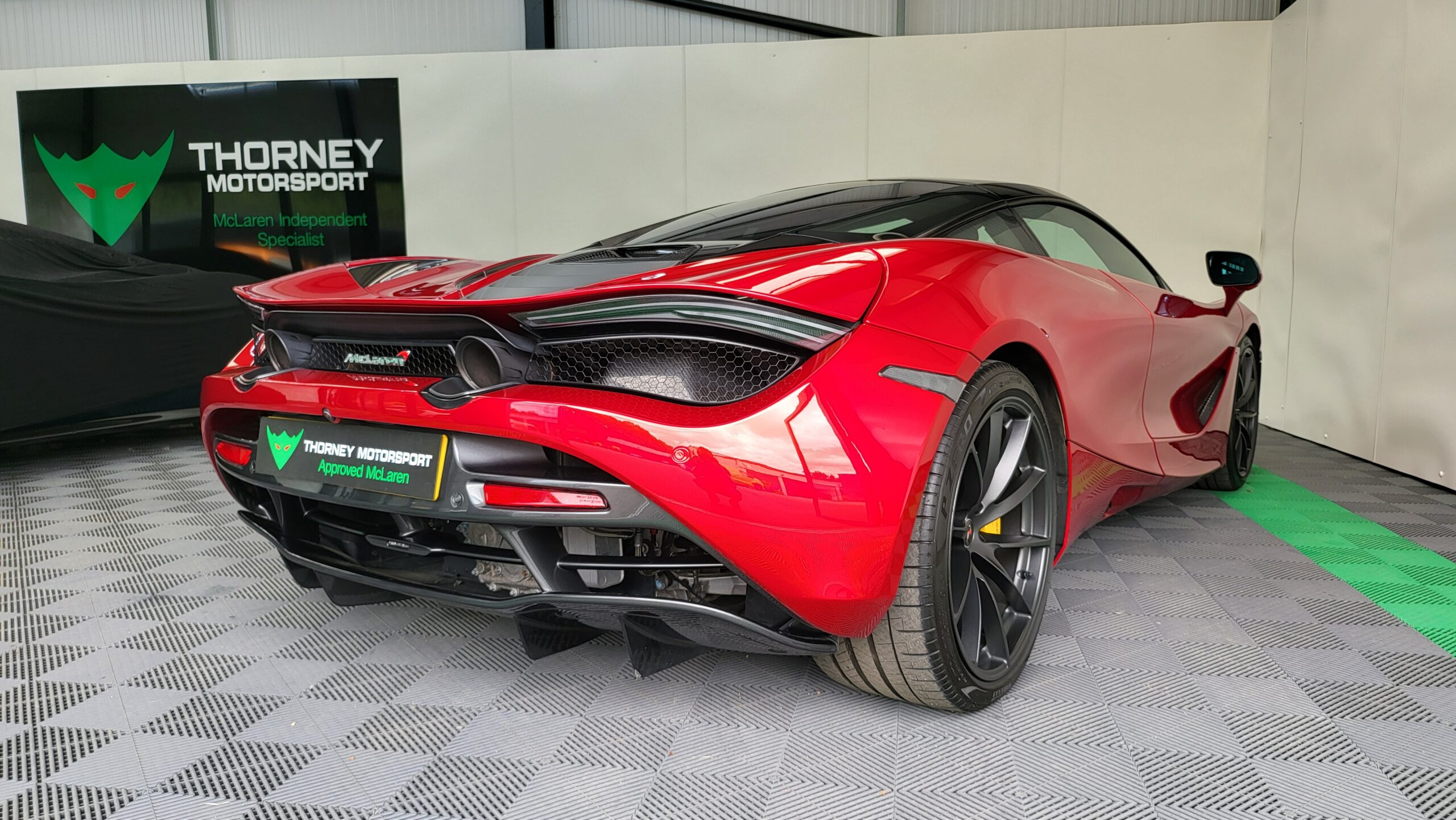 McLaren 720s Coupe SOLD