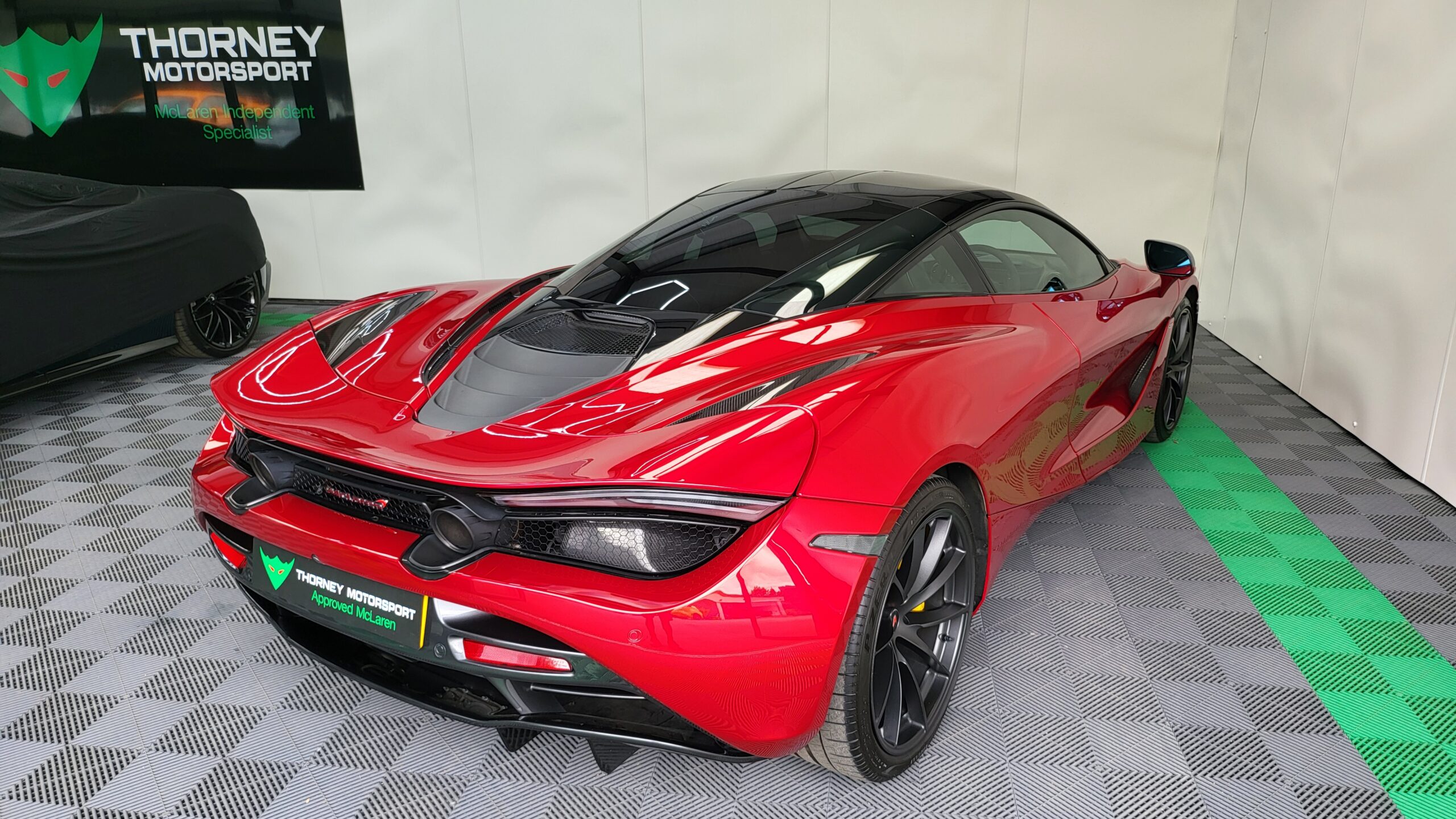 McLaren 720s Coupe SOLD