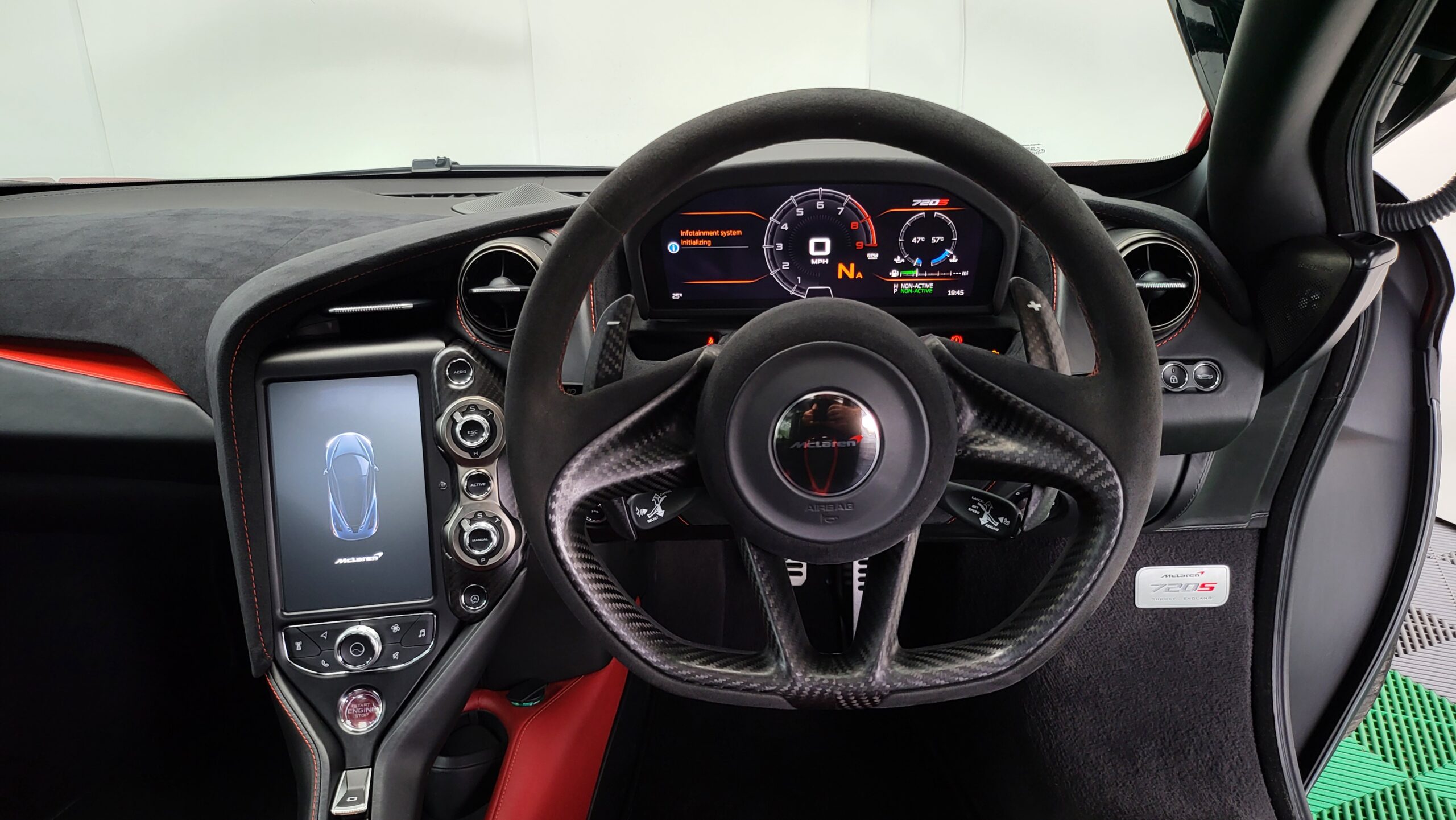 McLaren 720s Coupe SOLD