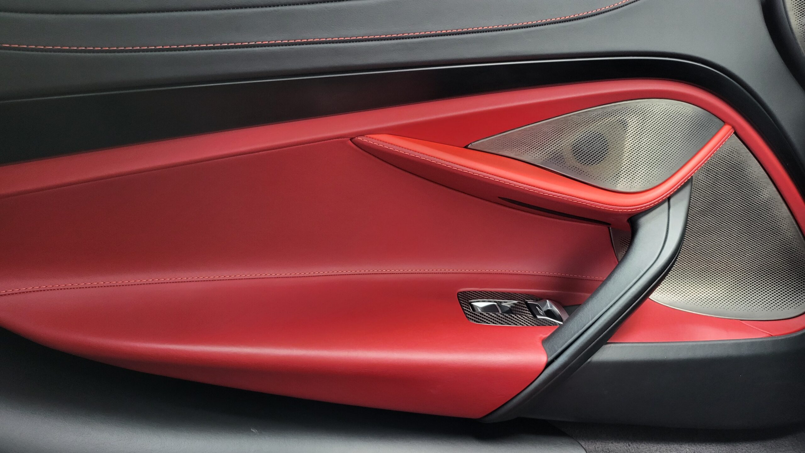 McLaren 720s Coupe SOLD