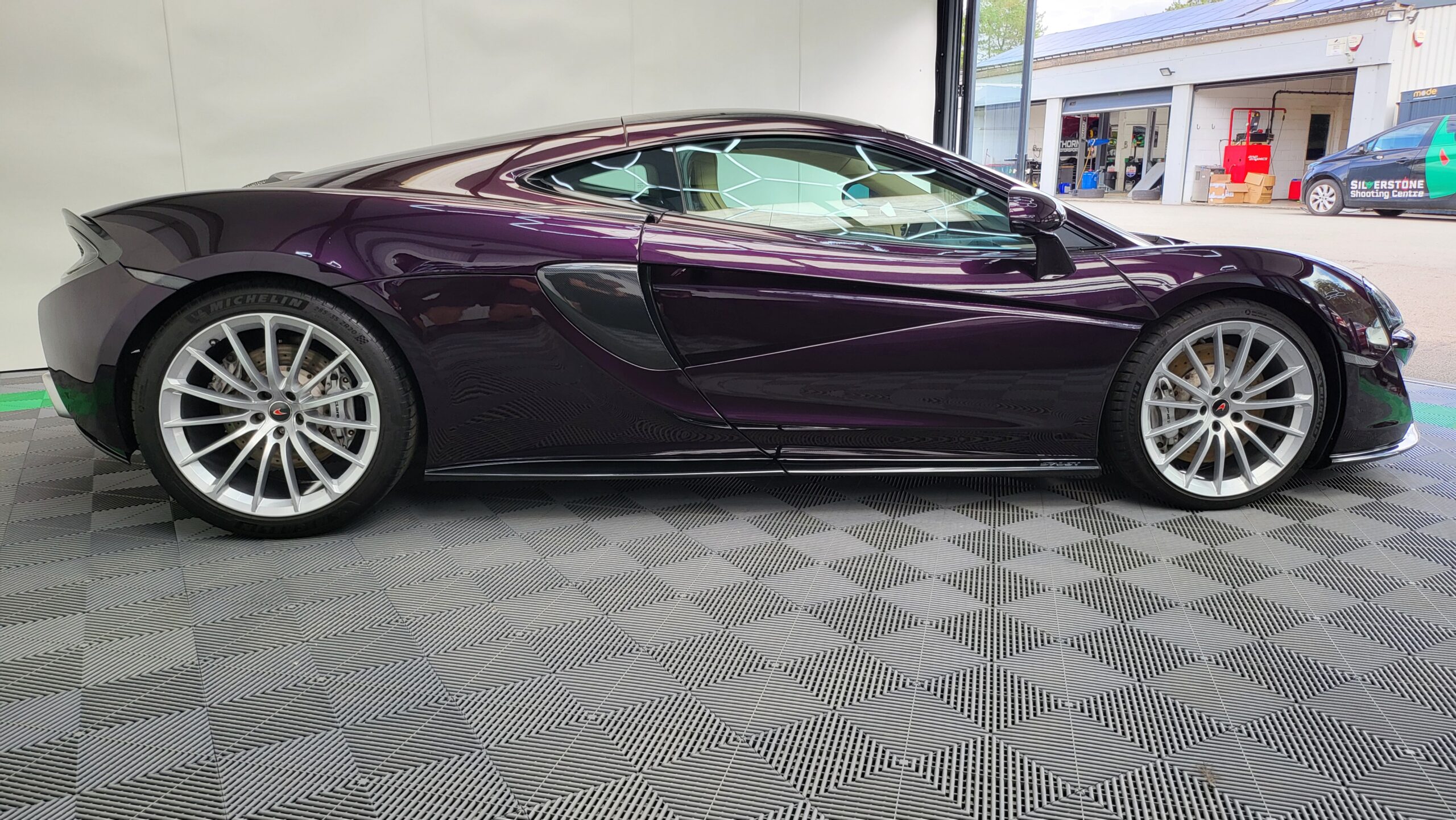 McLaren 570 GT SOLD