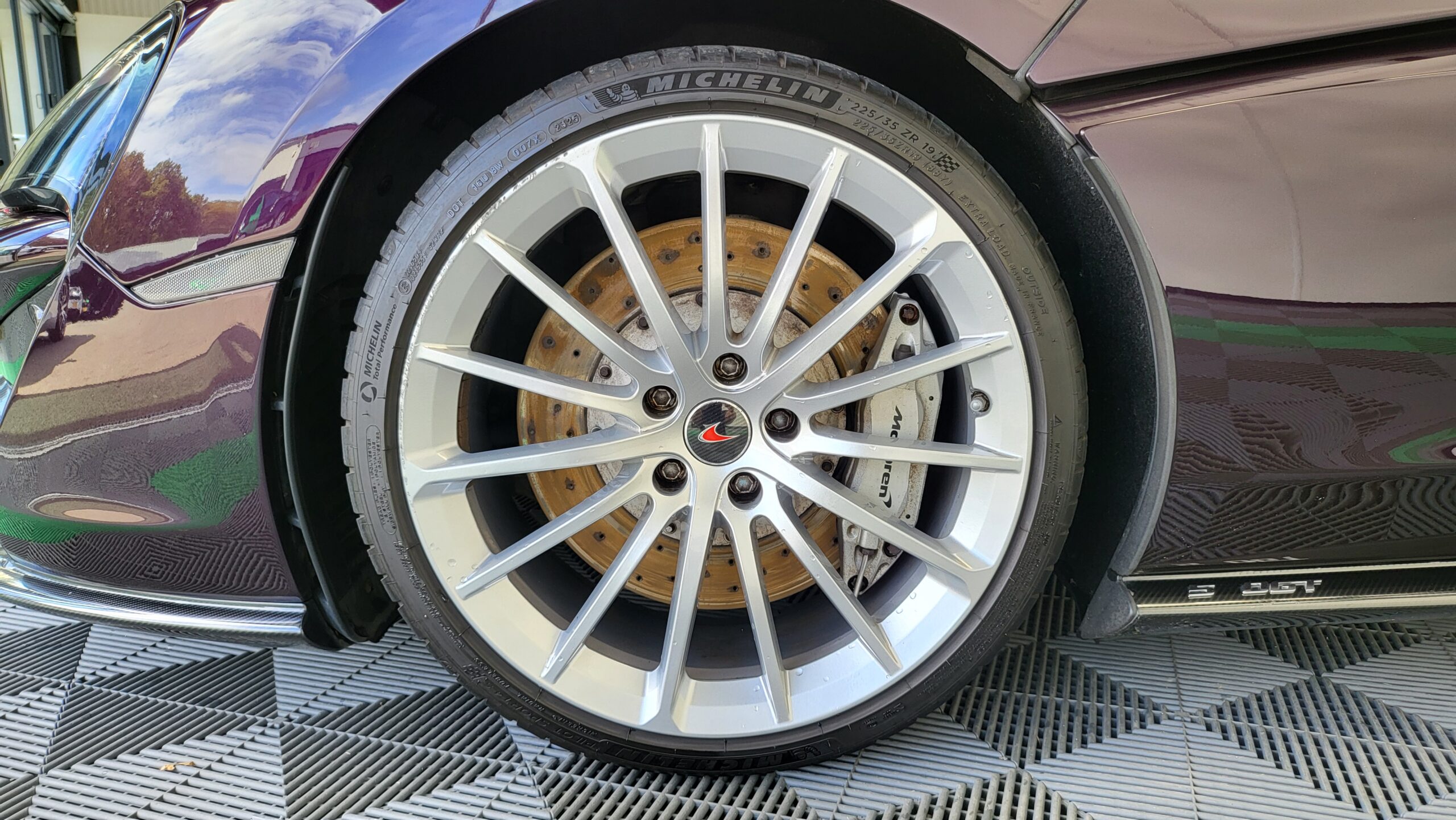 McLaren 570 GT SOLD