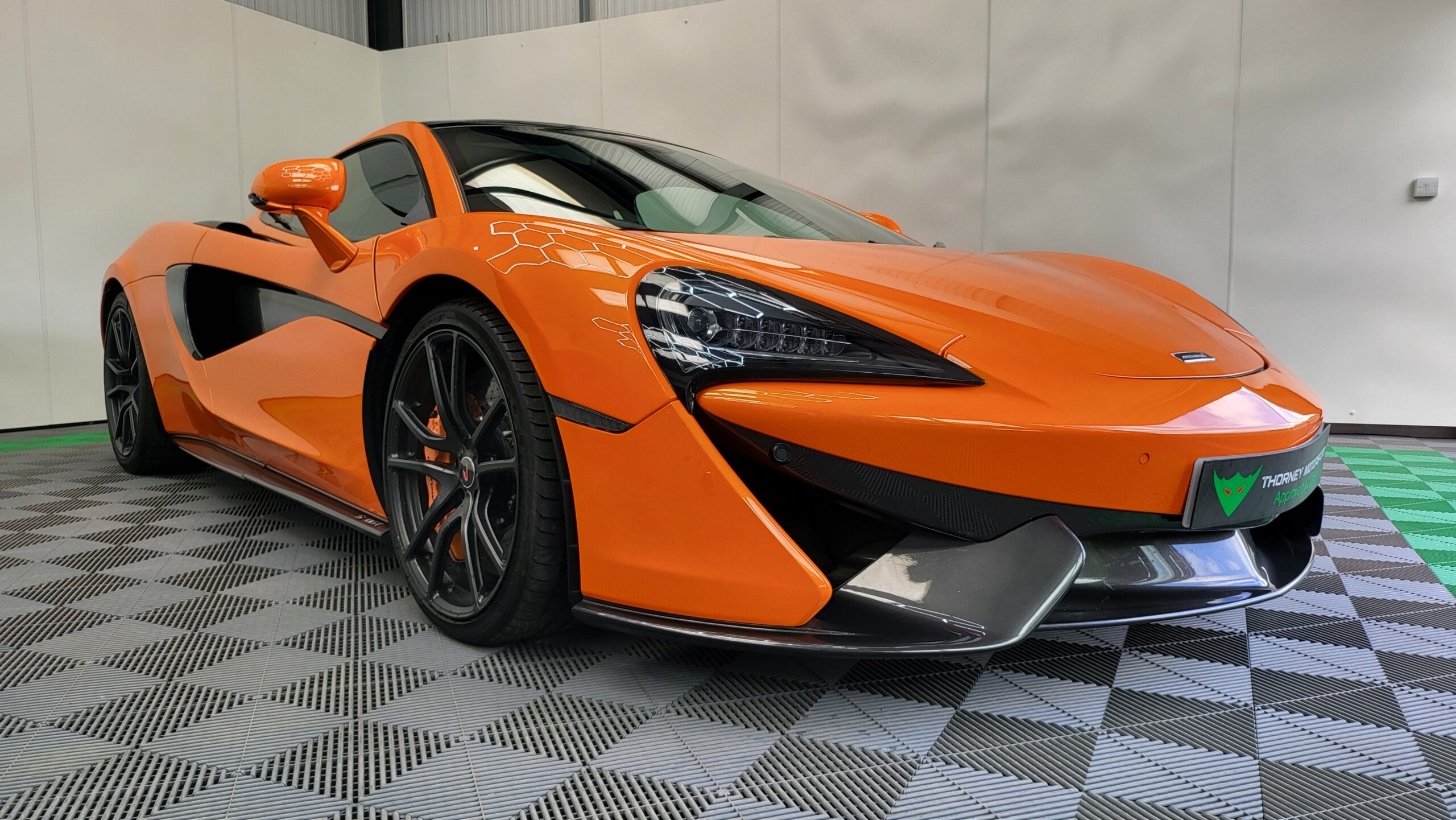McLaren 570 GT
