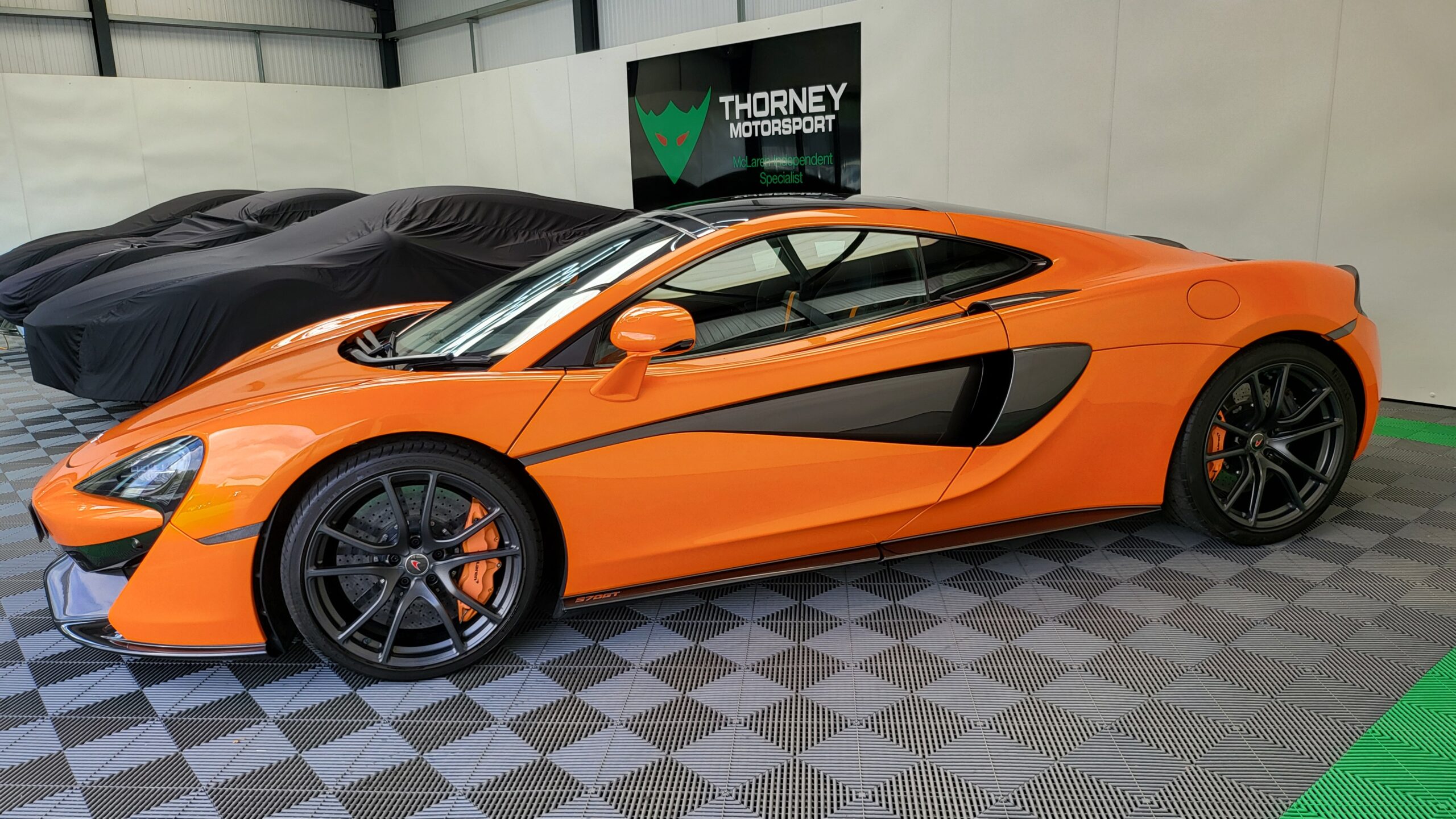 McLaren 570 GT
