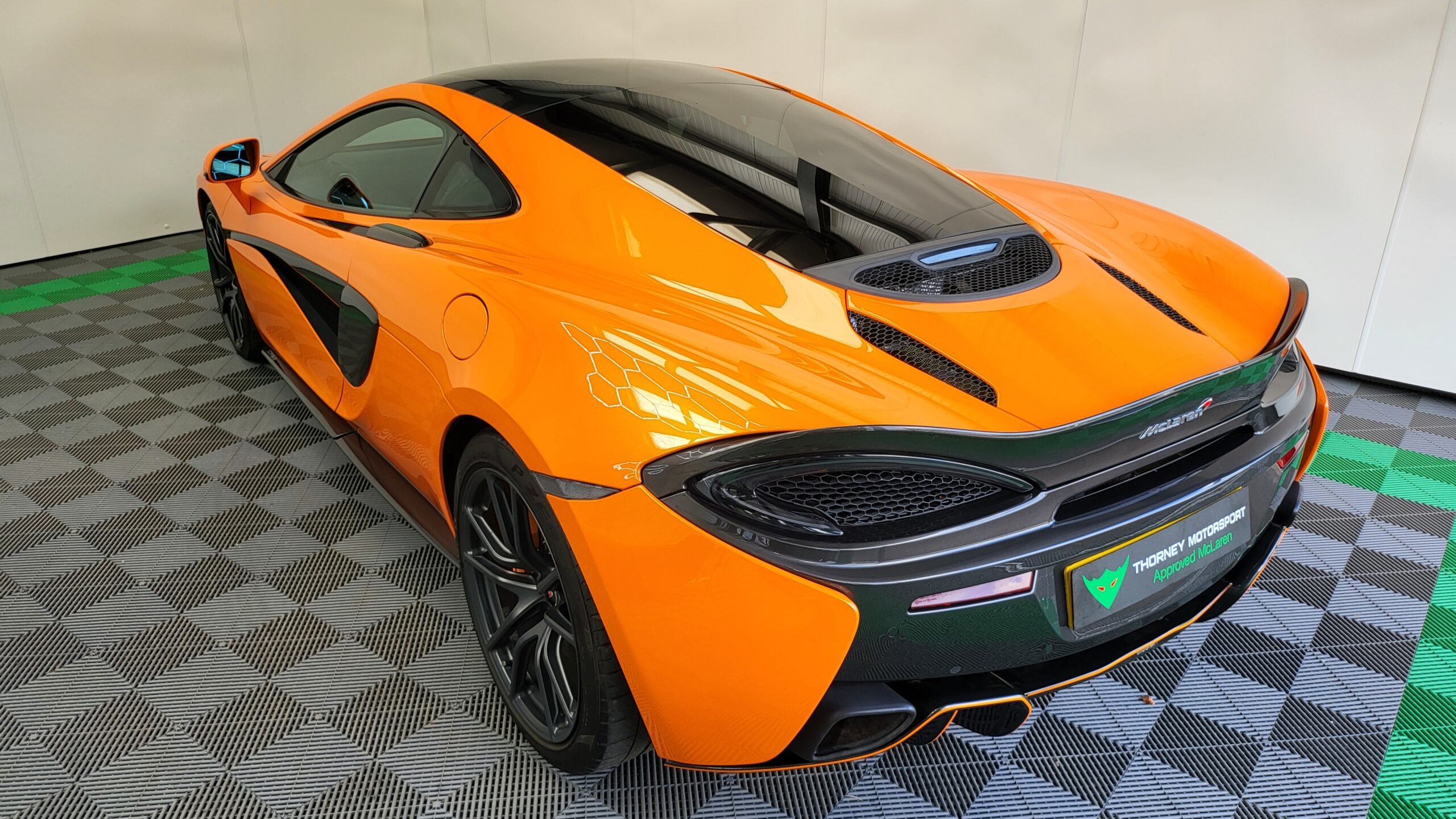 McLaren 570 GT