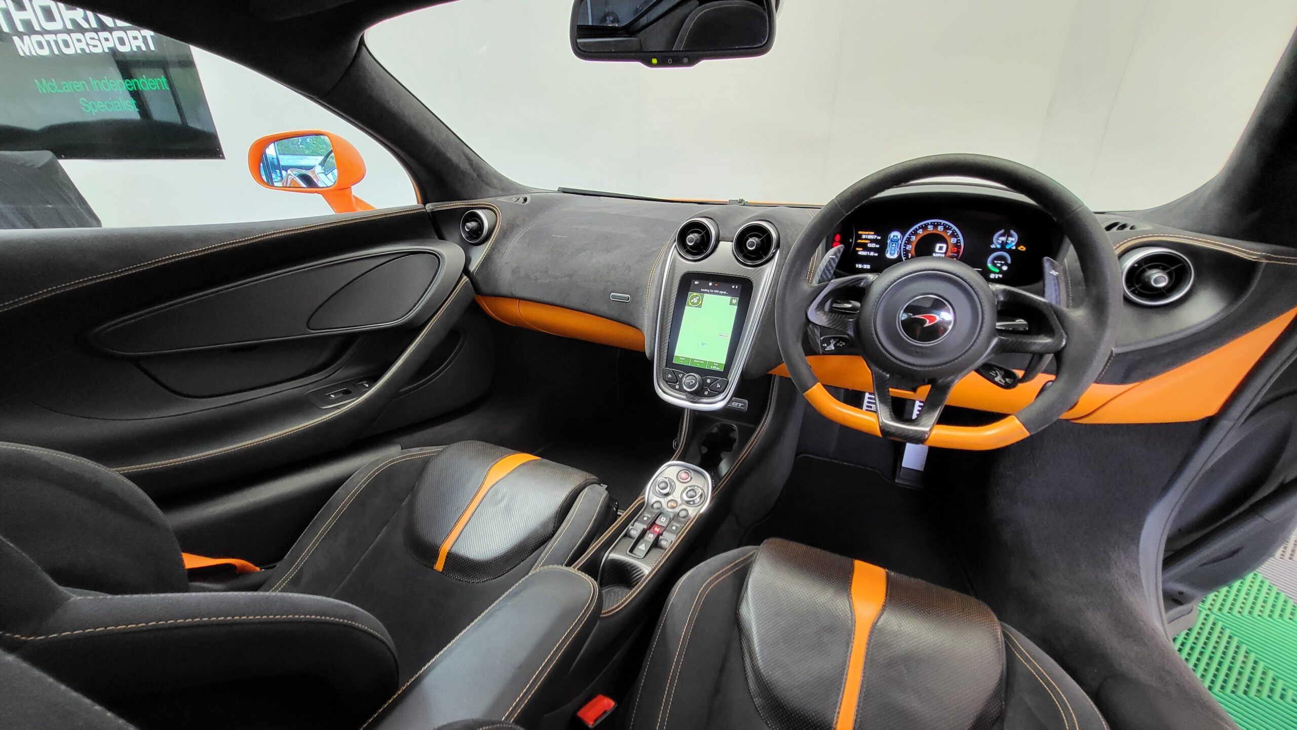 McLaren 570 GT