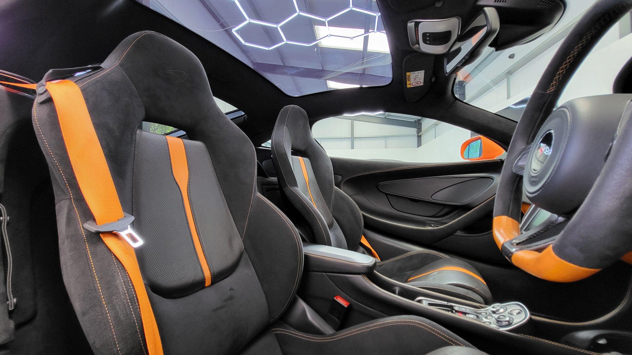 McLaren 570 GT