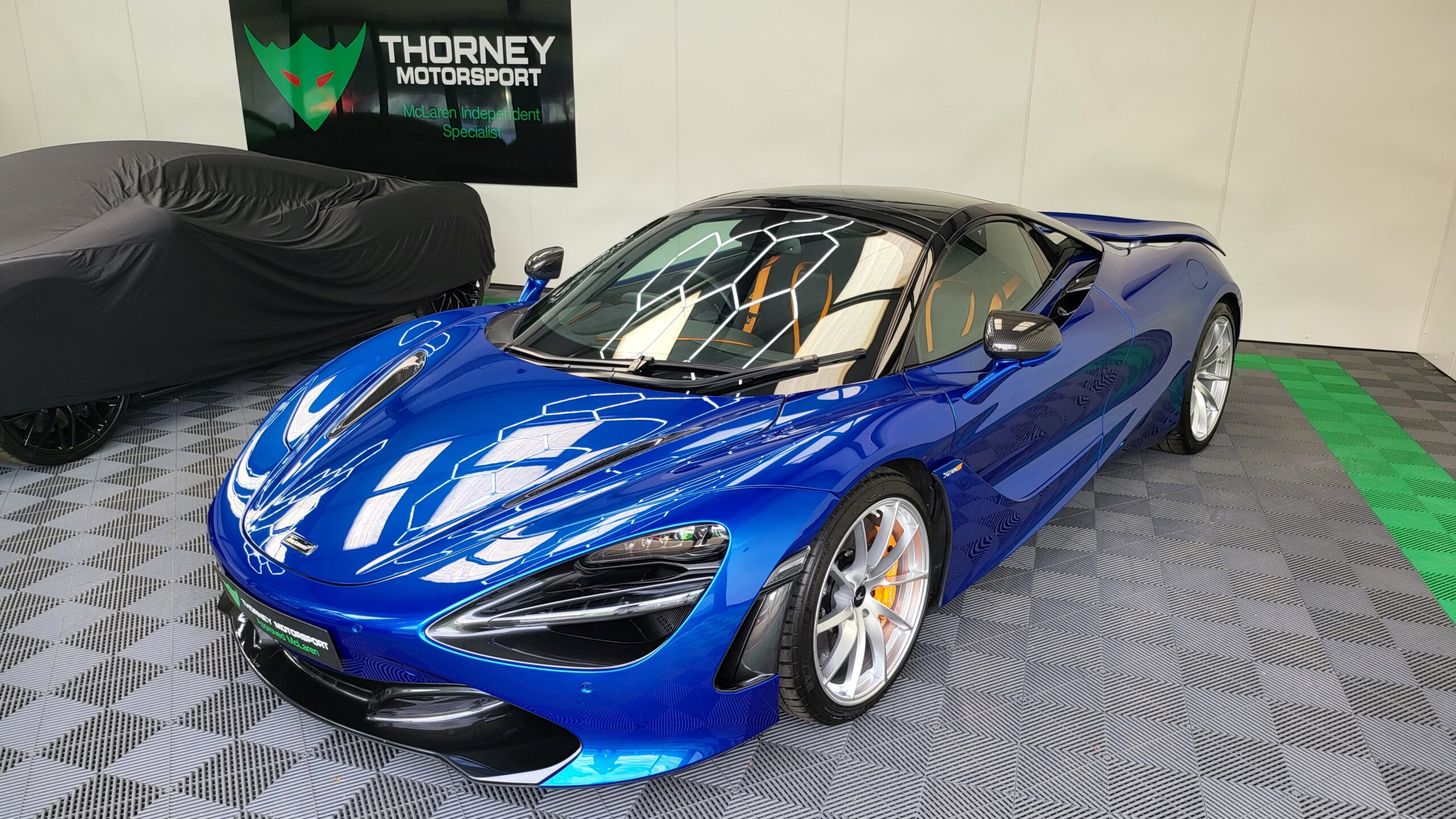 McLaren 720s Spider