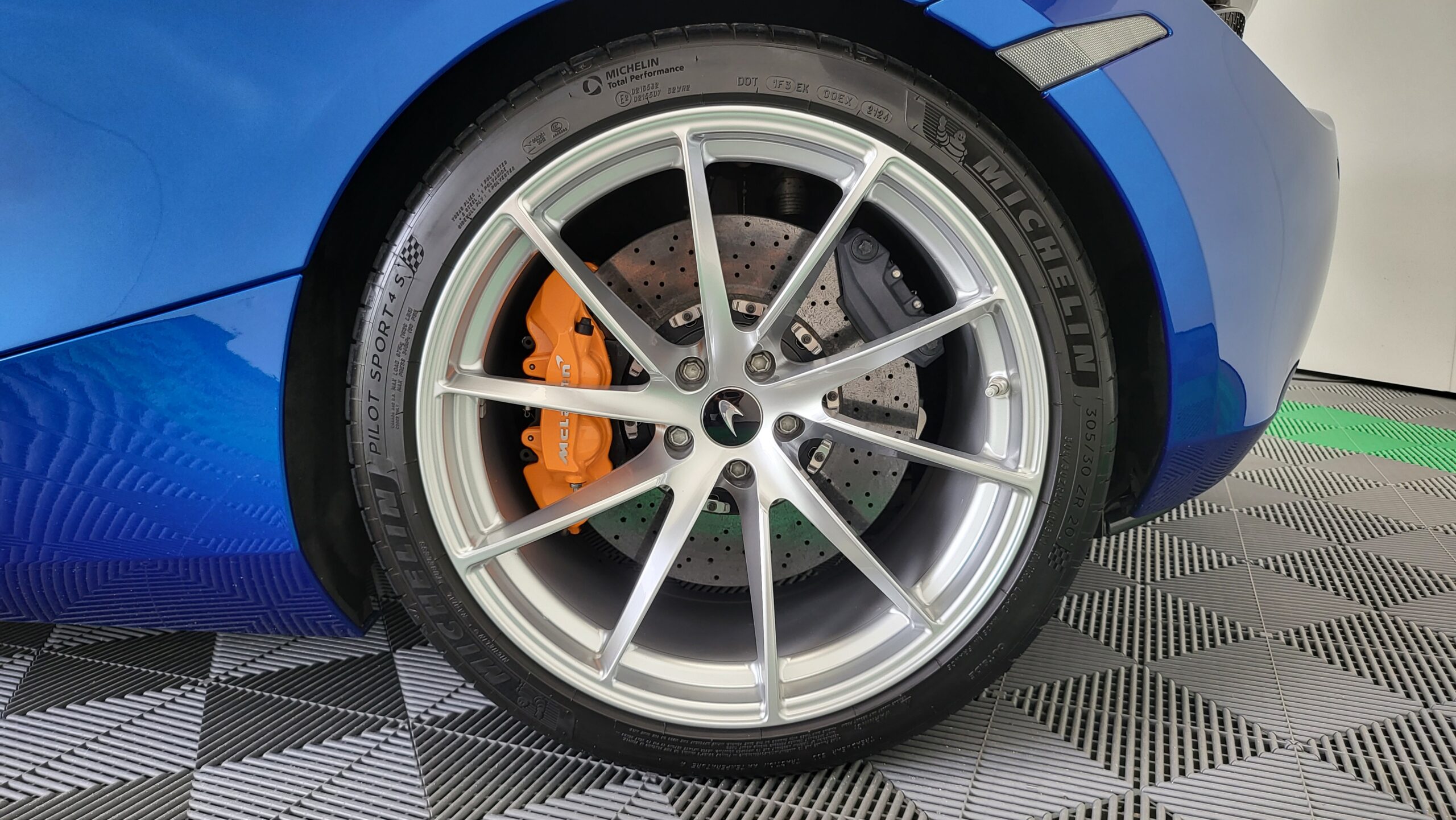 McLaren 720s Spider