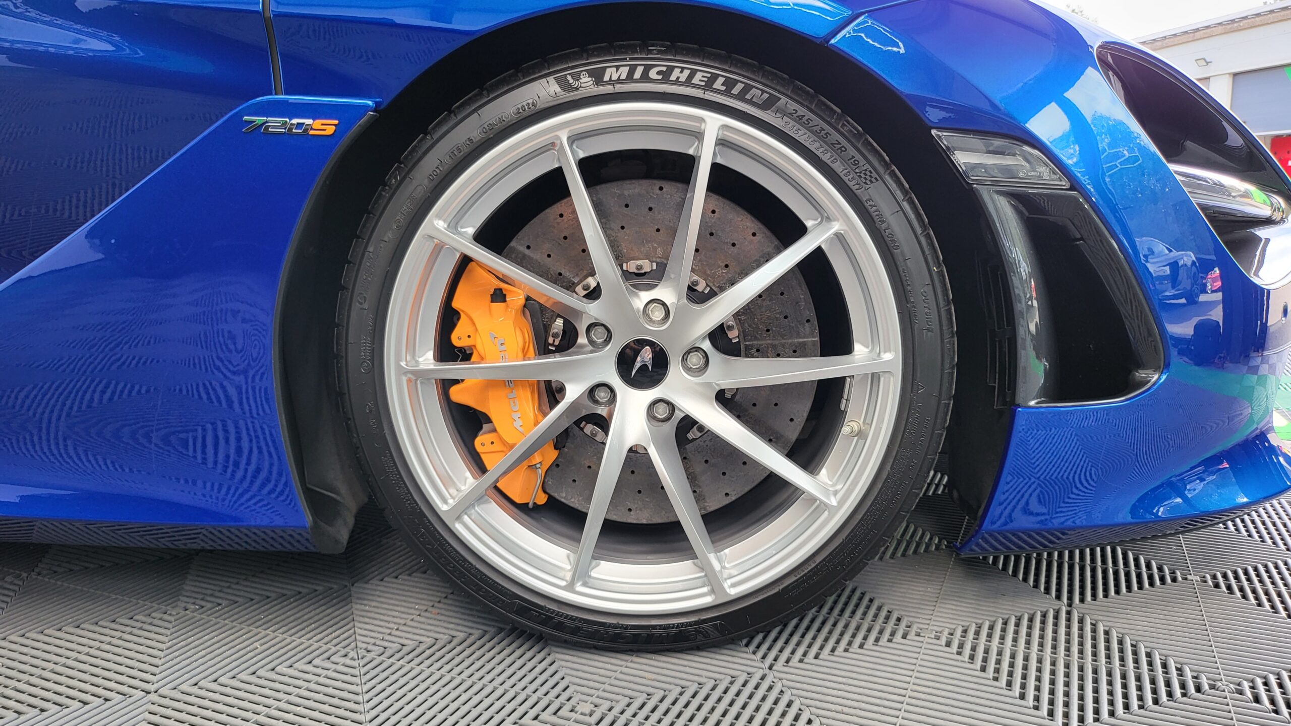 McLaren 720s Spider
