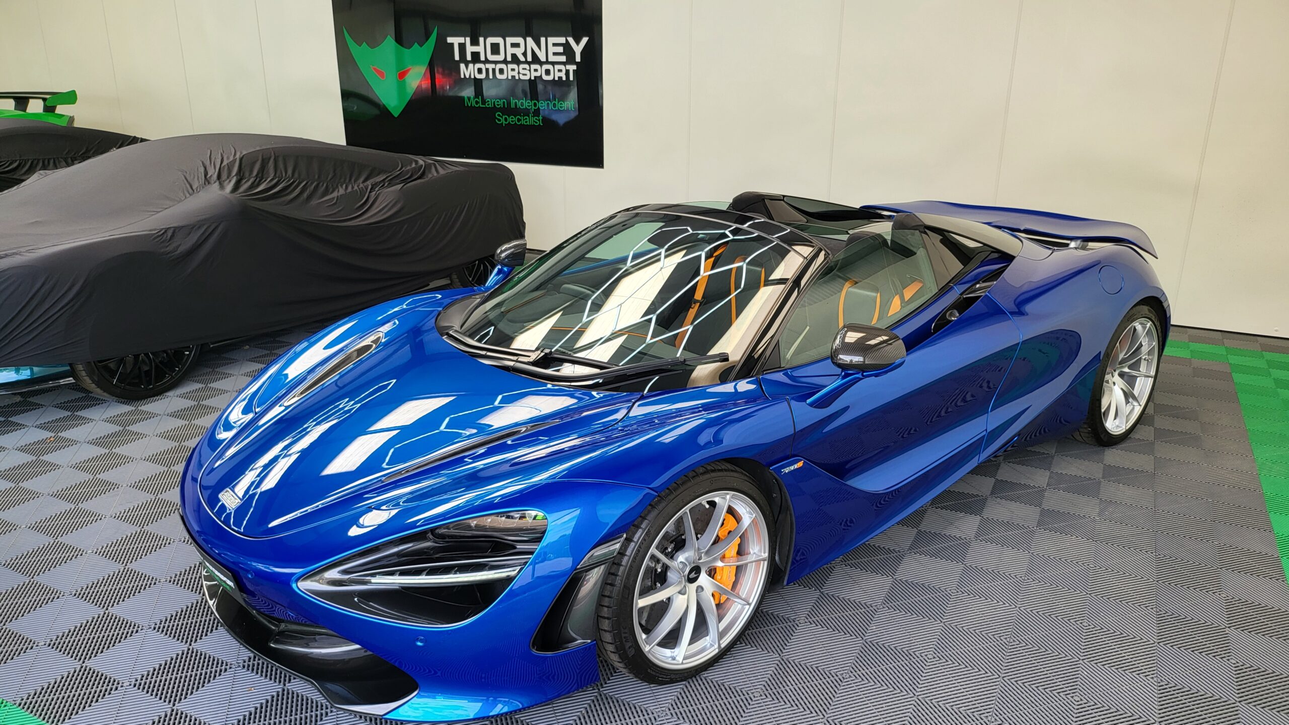 McLaren 720s Spider